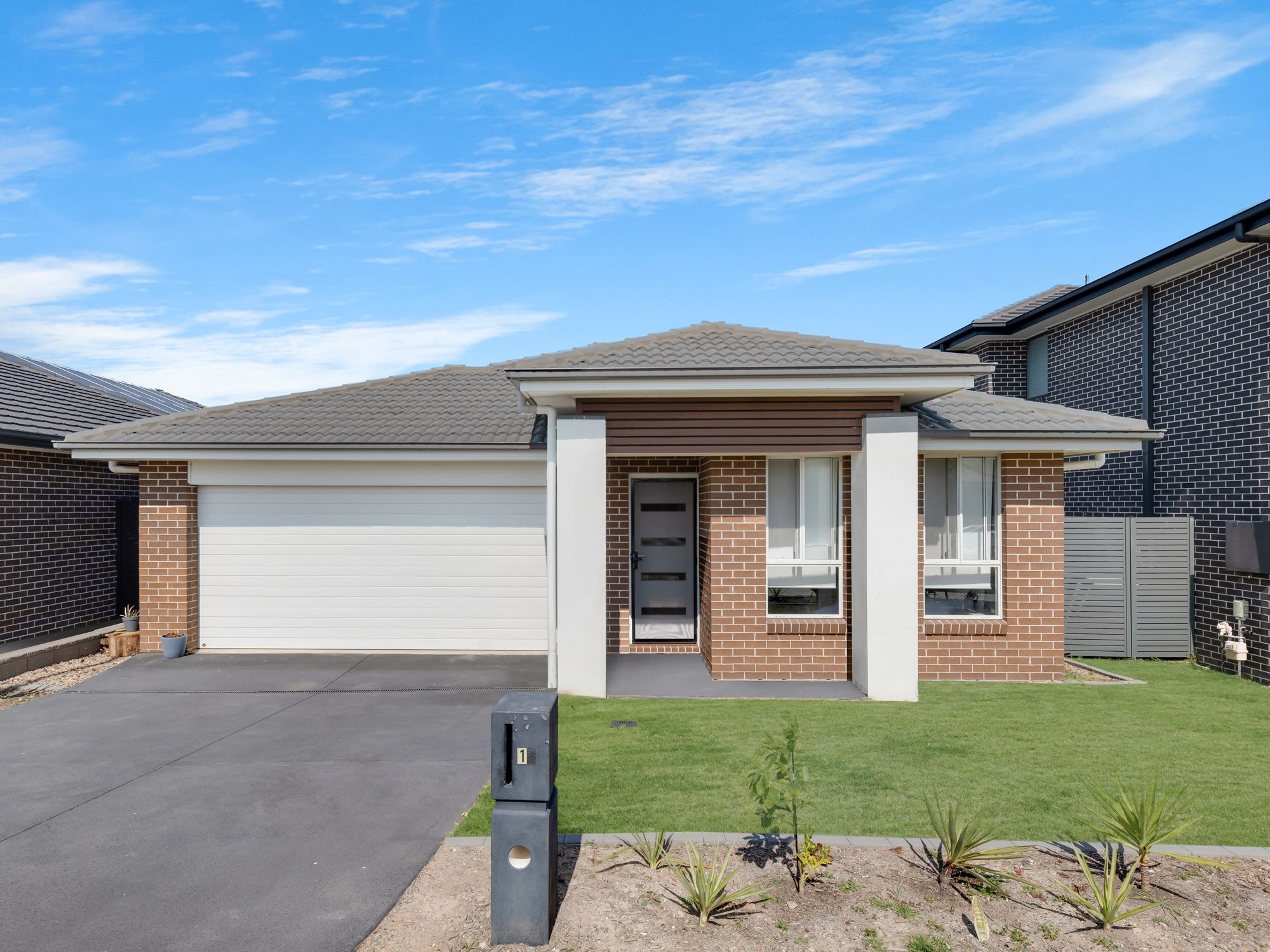 15 Hansford Street, Oran Park NSW 2570