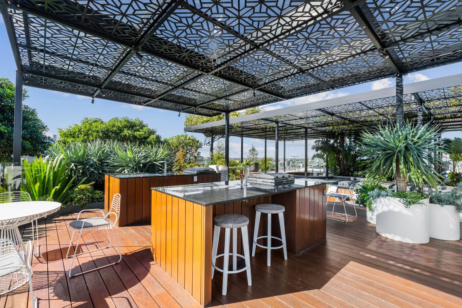 1111/9 Christie Street, South Brisbane
