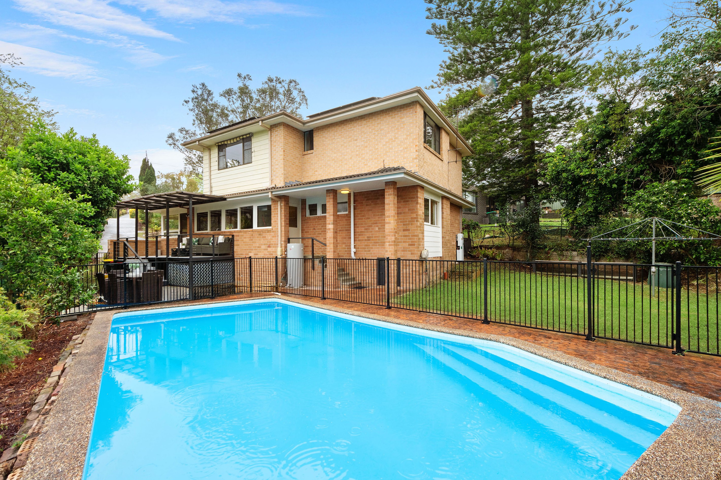 11 Simon Place, Hornsby Heights, NSW 2077