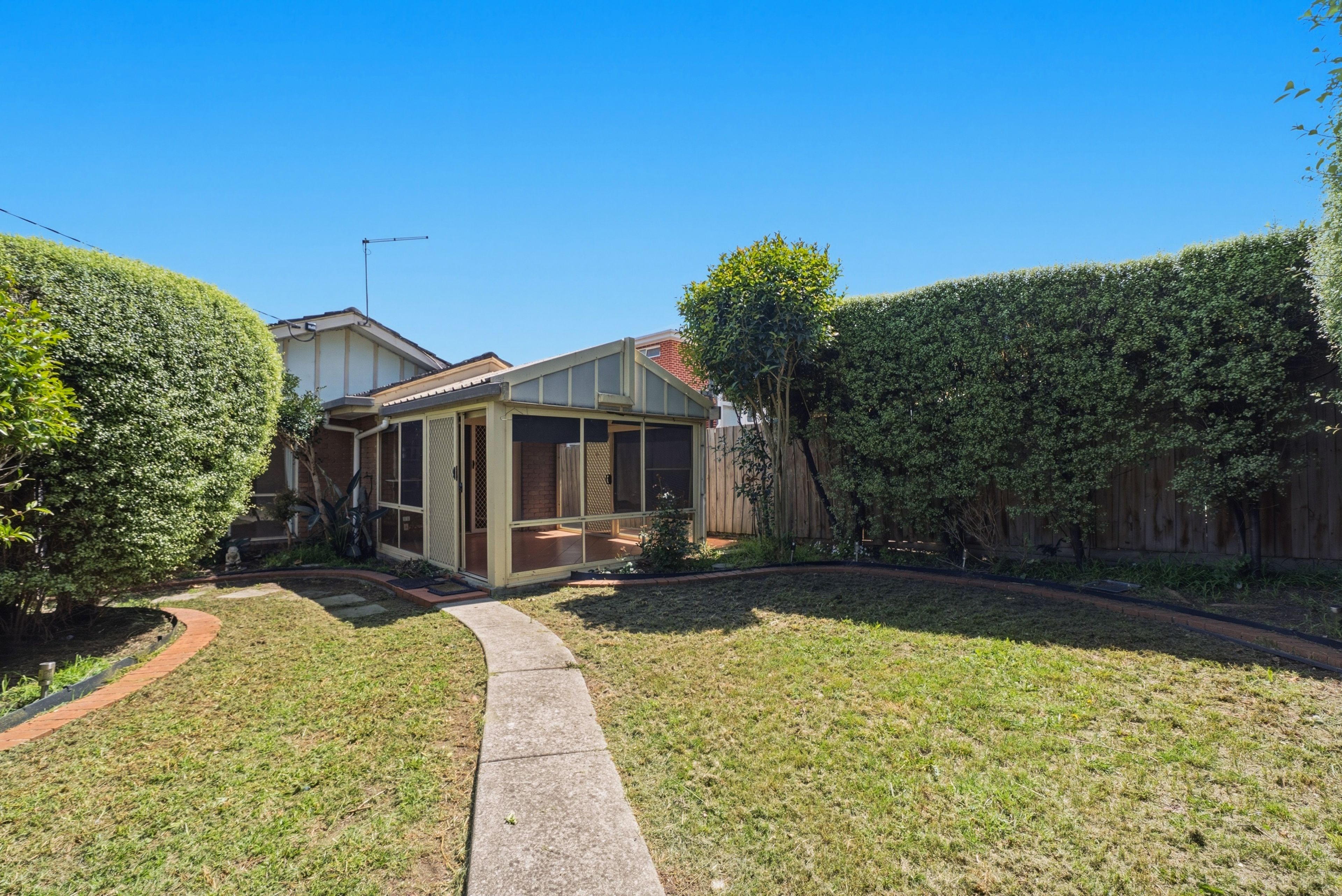 1/94 Heatherdale Road — photo 9 of 11