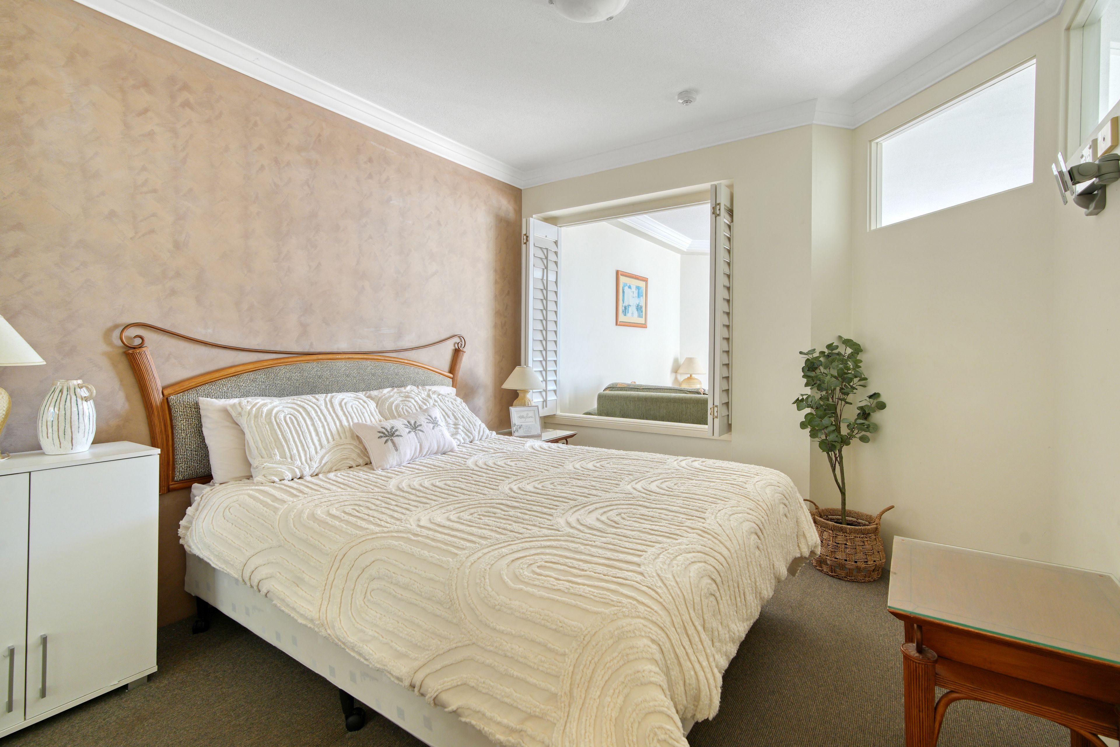510/9-21 Beach Parade, Surfers Paradise, QLD 4217