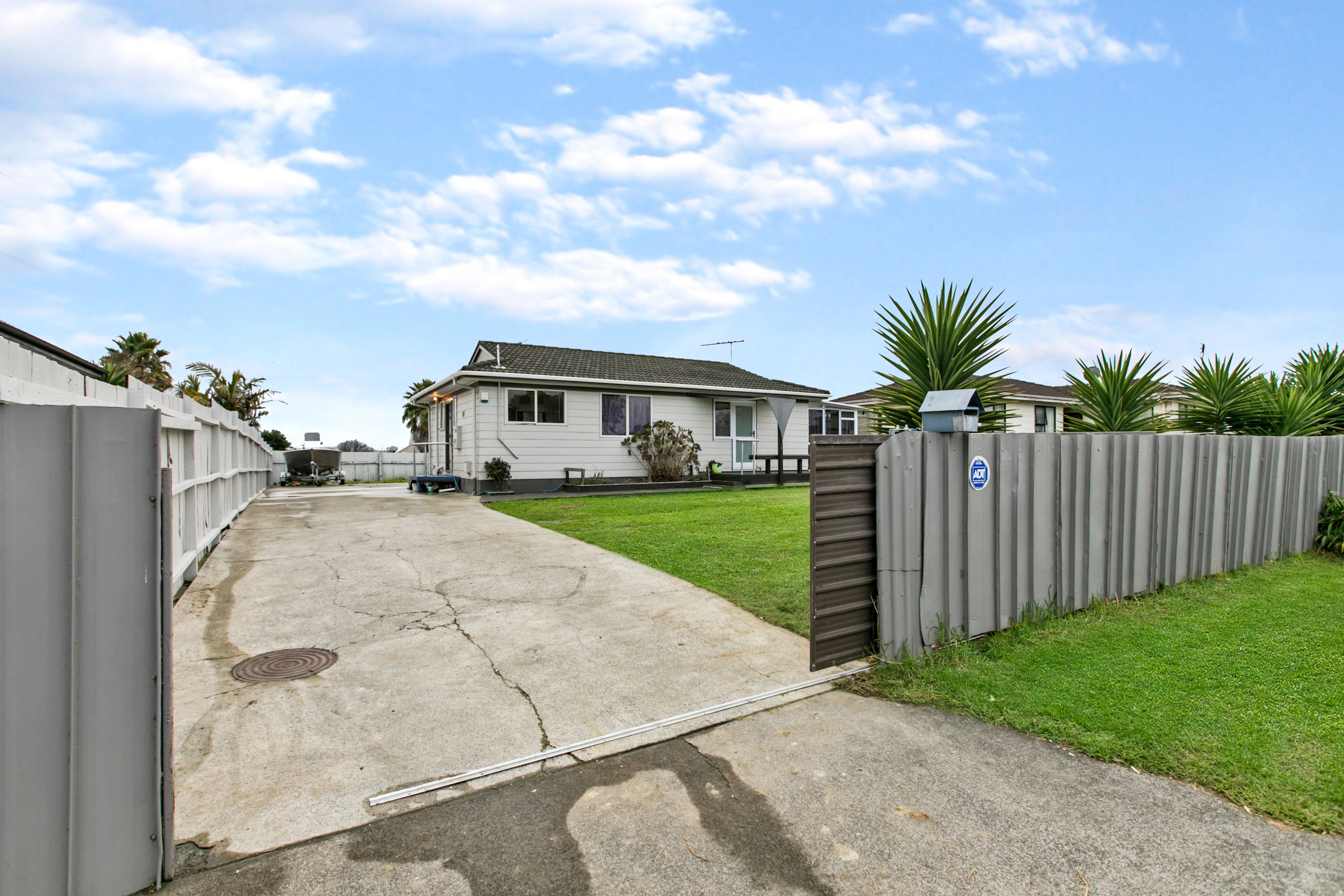 29 Dissmeyer Drive, Clover Park, Manukau City