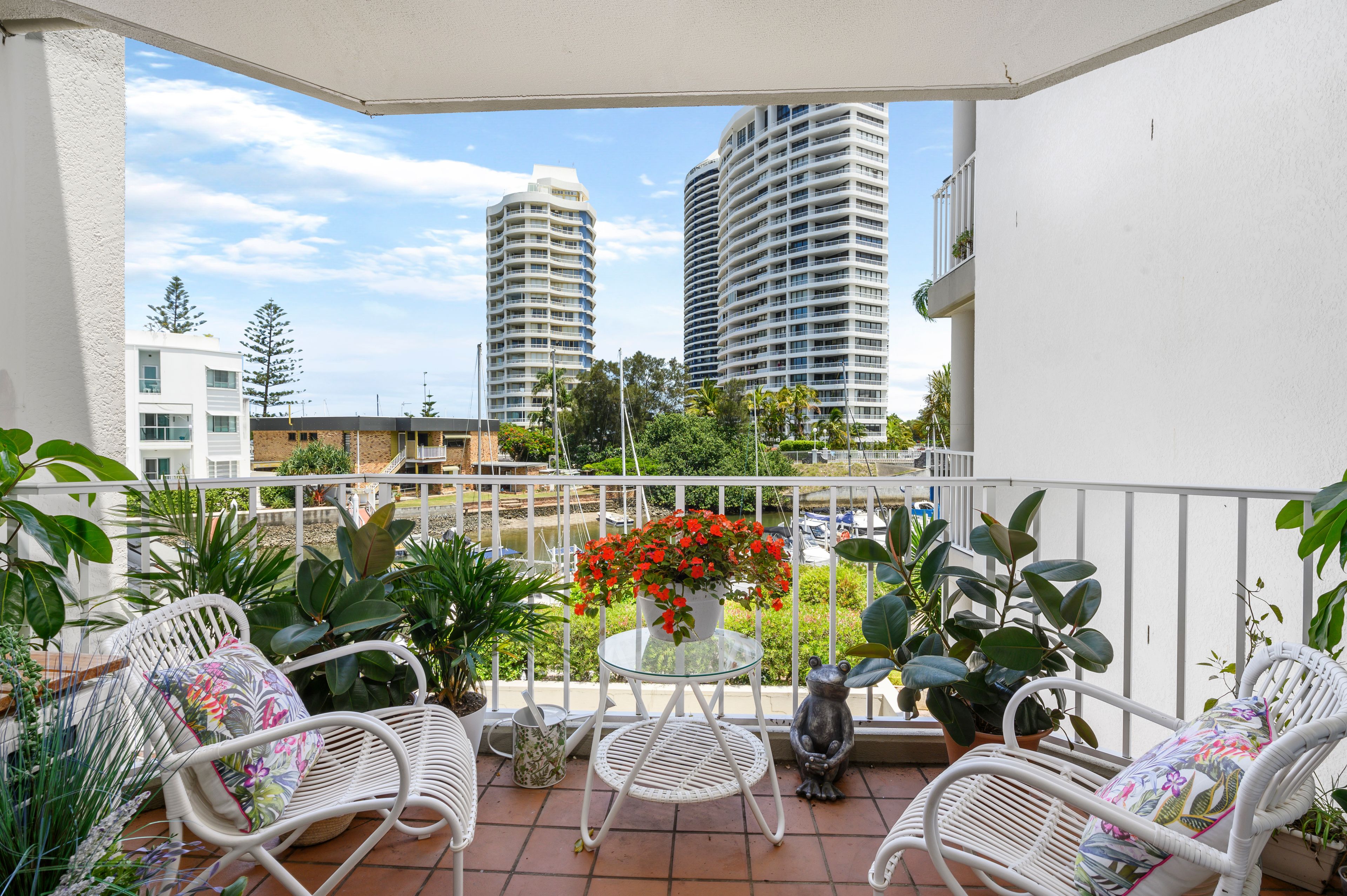 34/37 Bayview Street, Runaway Bay, QLD 4216