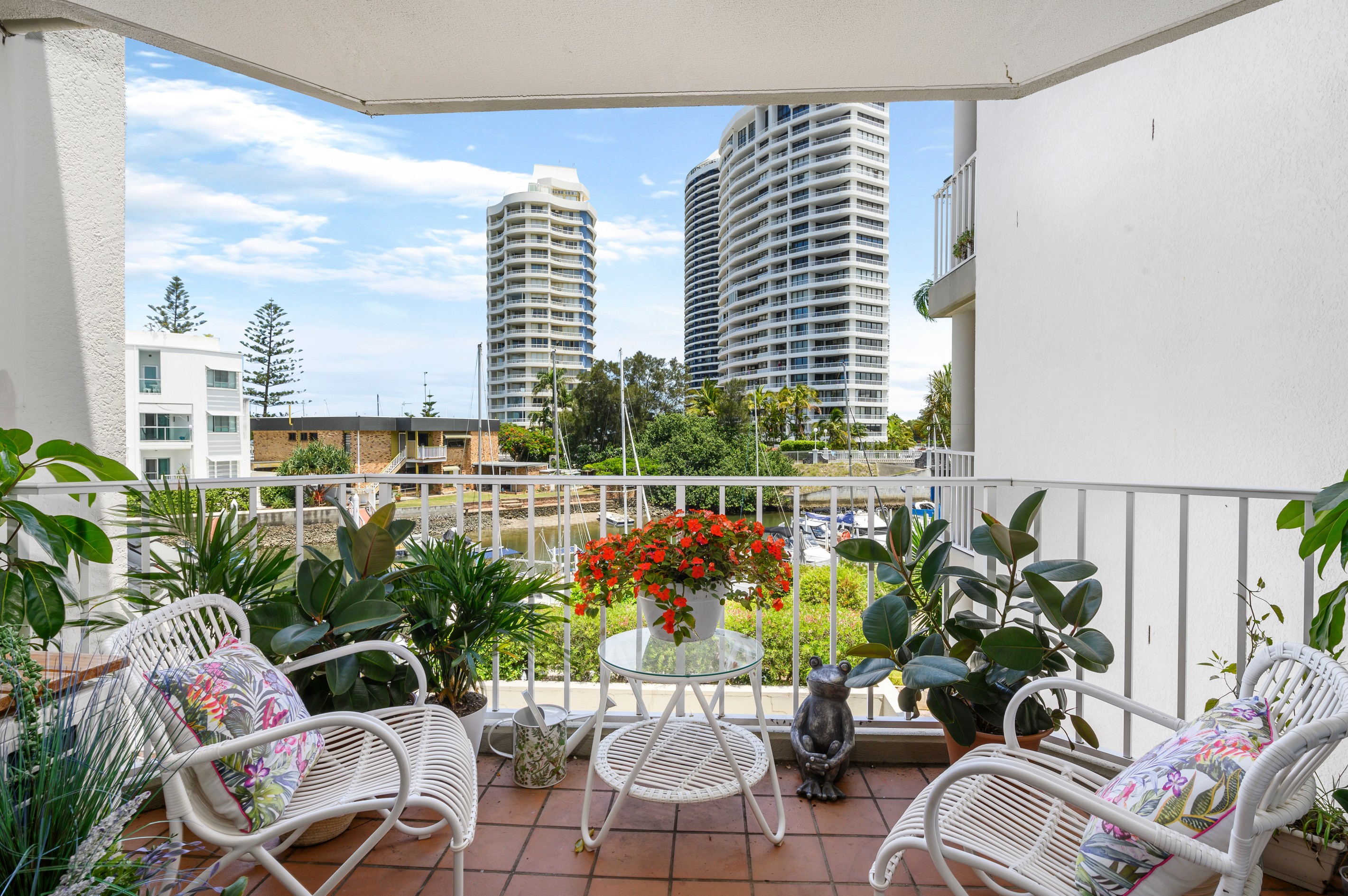 34/37 Bayview Street, Runaway Bay, QLD 4216