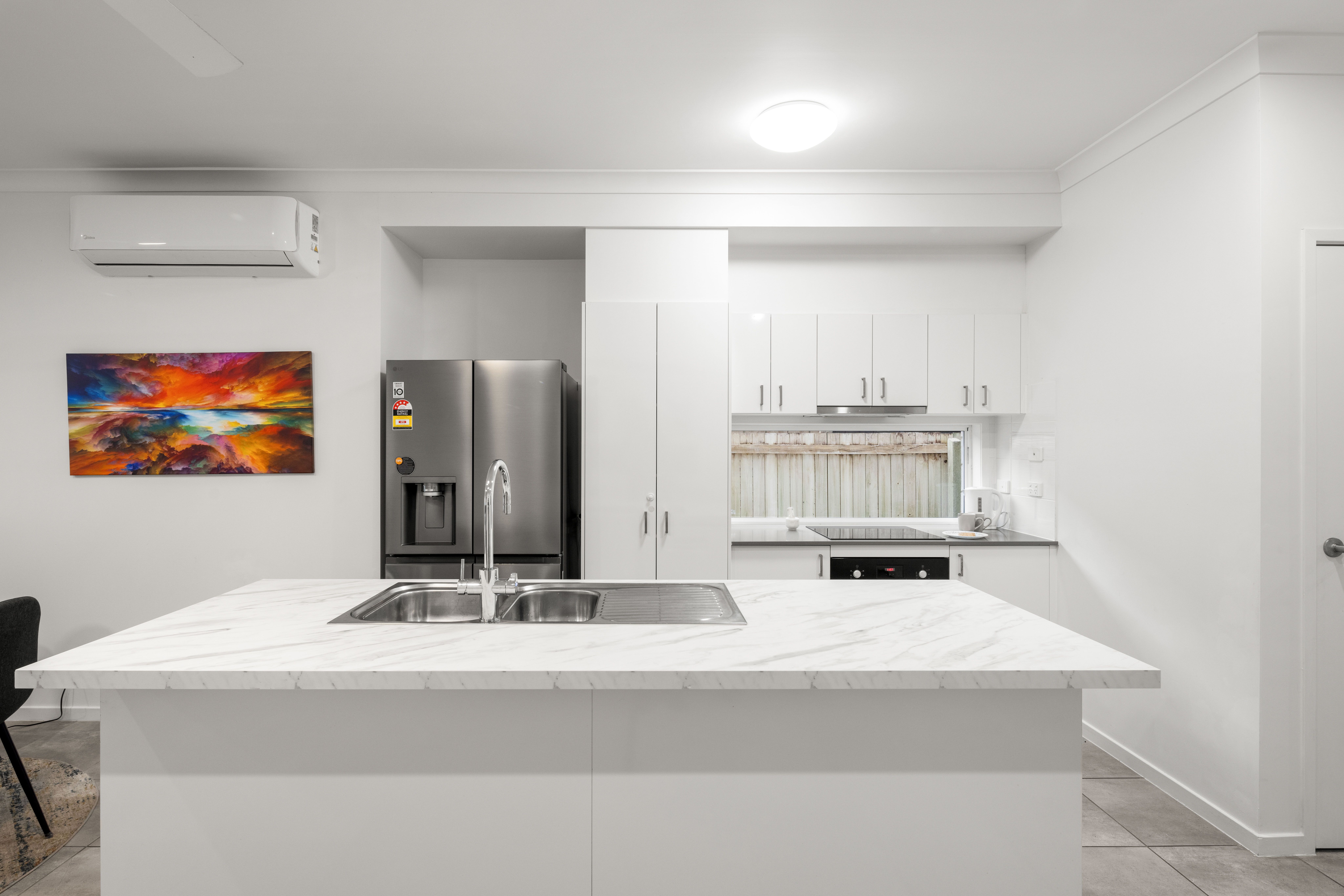 27 Maurie Pears Crescent — photo 4 of 30