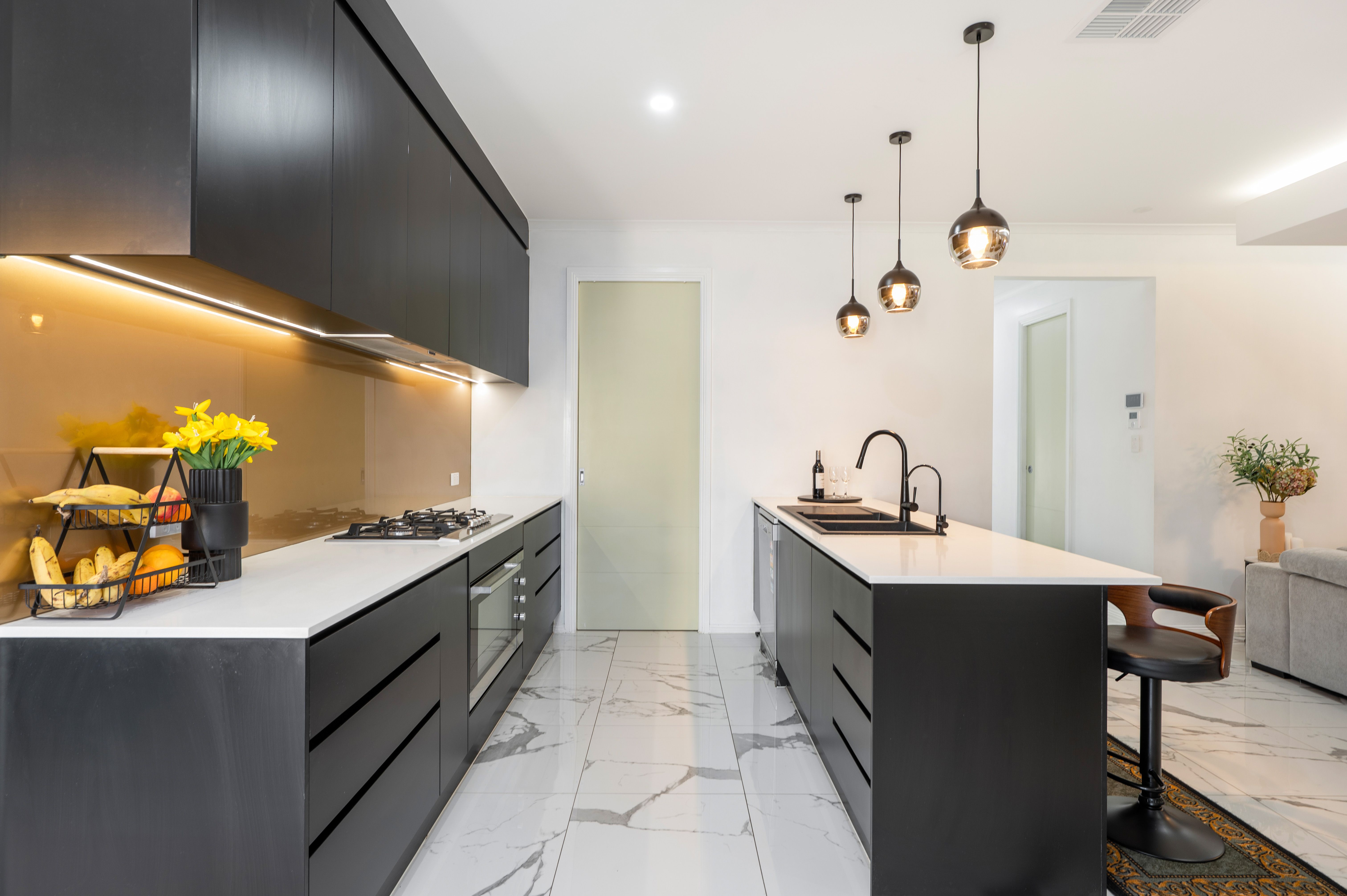 27 Montague Road — photo 11 of 20