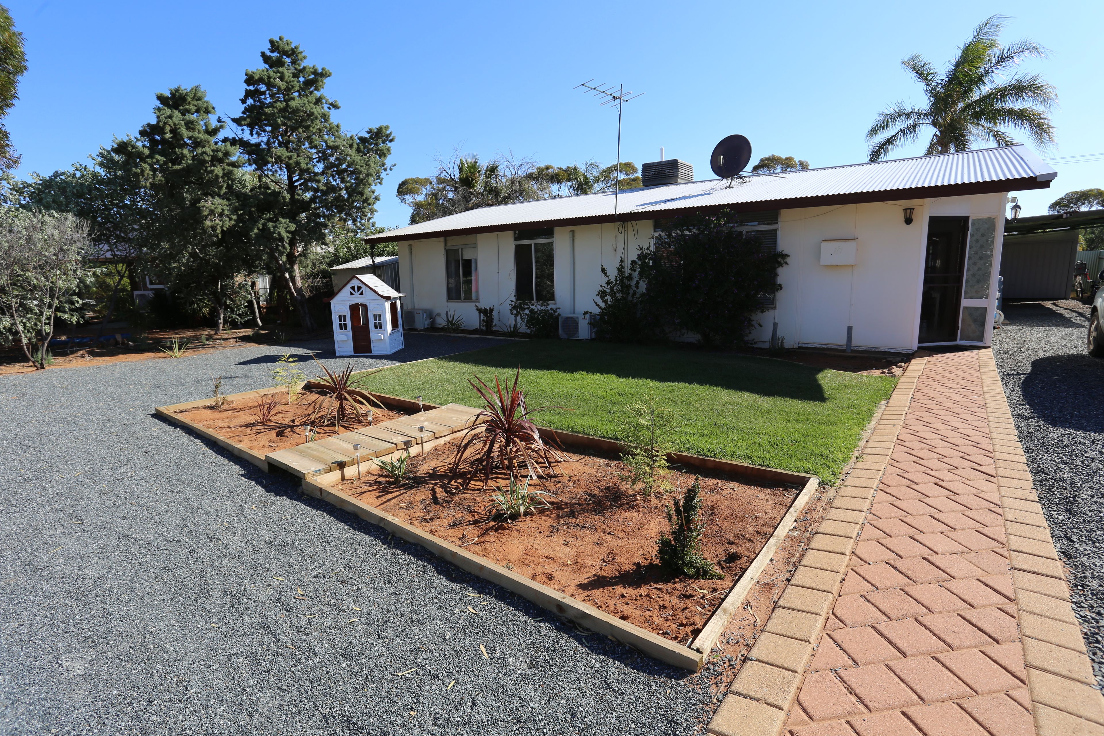 45 Sturt Pea Crescent, Kambalda West WA 6442