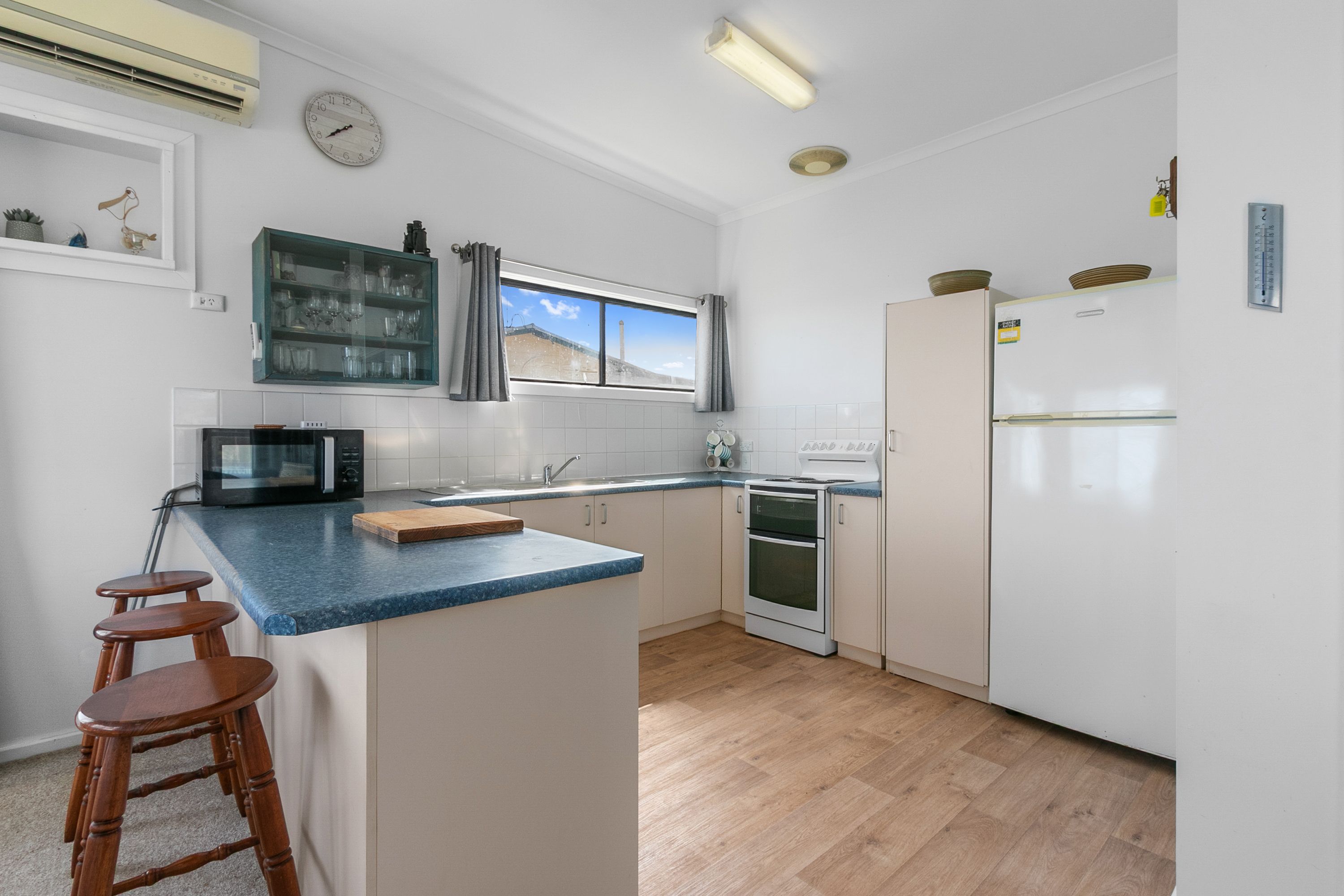 19 Davies Terrace — photo 9 of 30