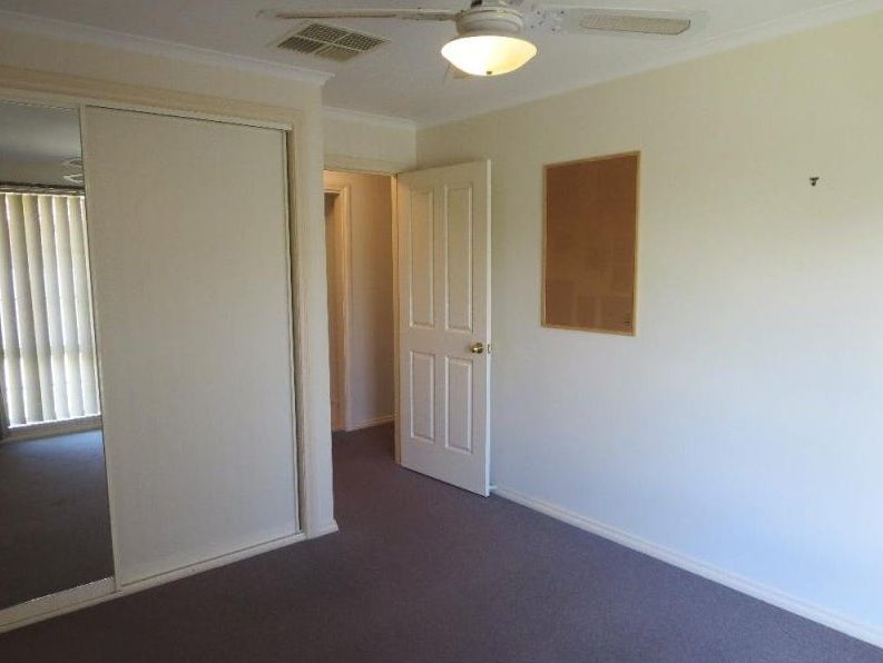 1/3 Rachel Court, Lavington, NSW 2641