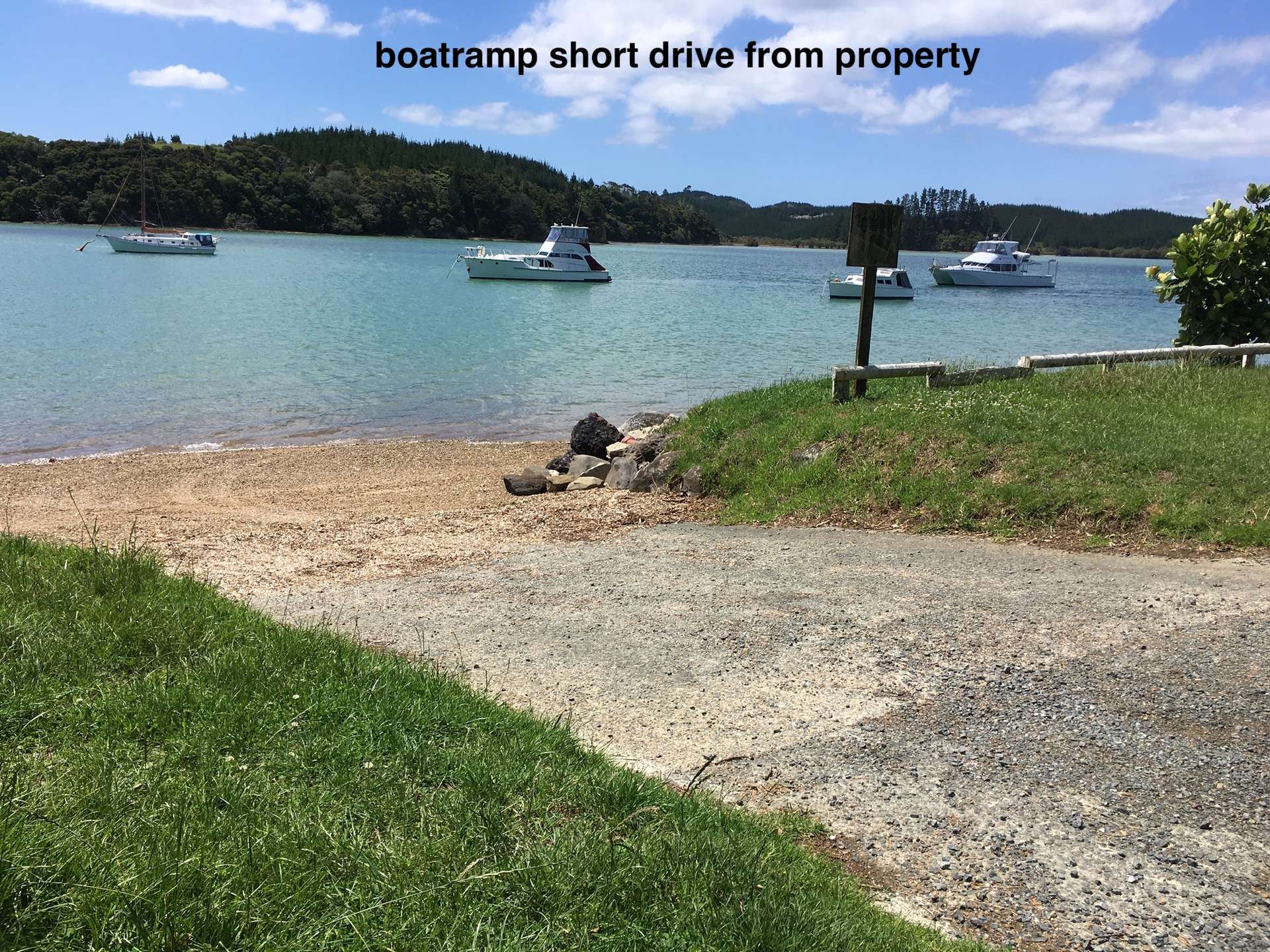 119 Whangaruru Wharf Road photo 9