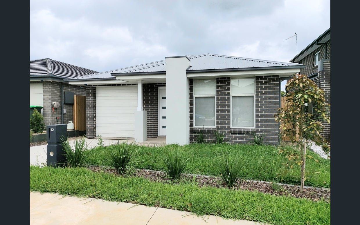 12 Drover Street, Oran Park, NSW 2570