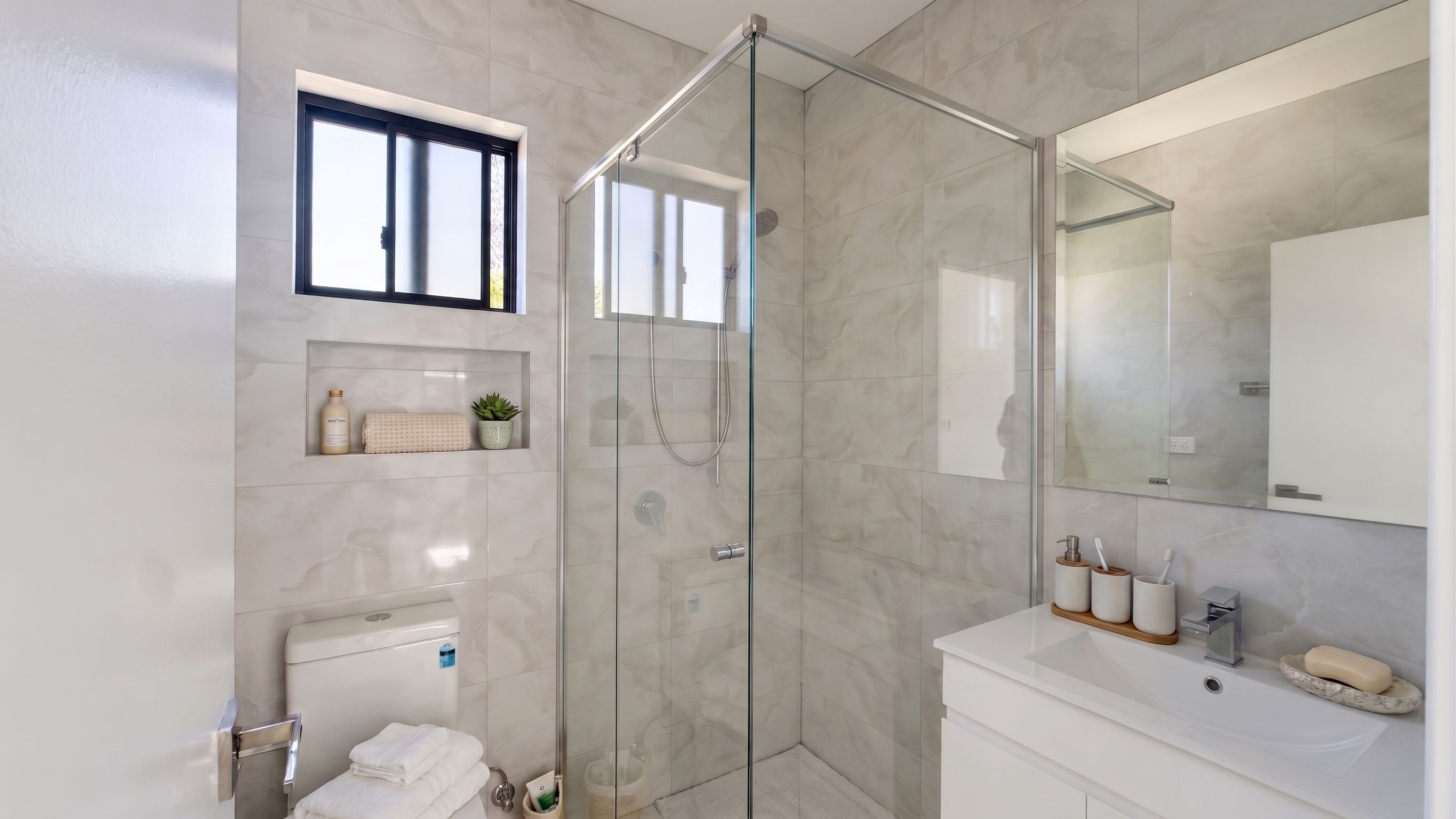 24a Wattle Avenue — photo 6 of 8