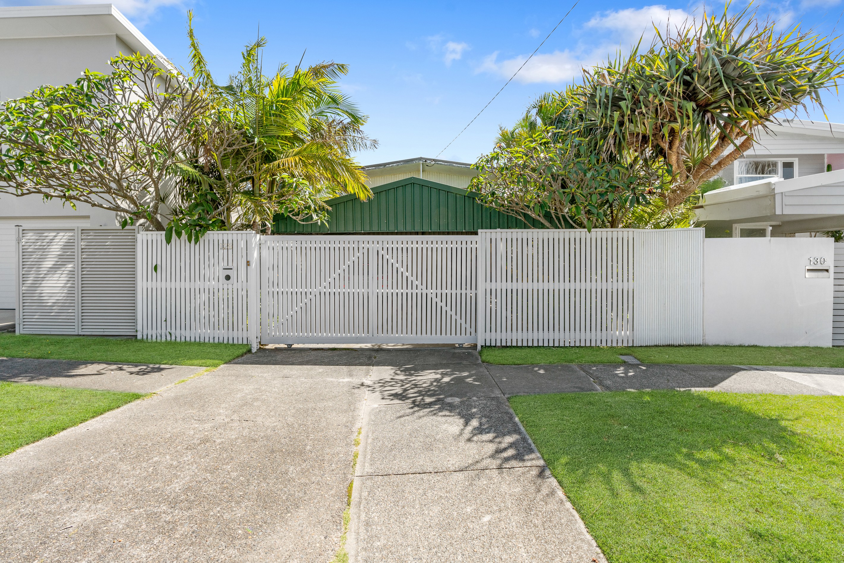 128 Nobby Parade, Miami, QLD 4220