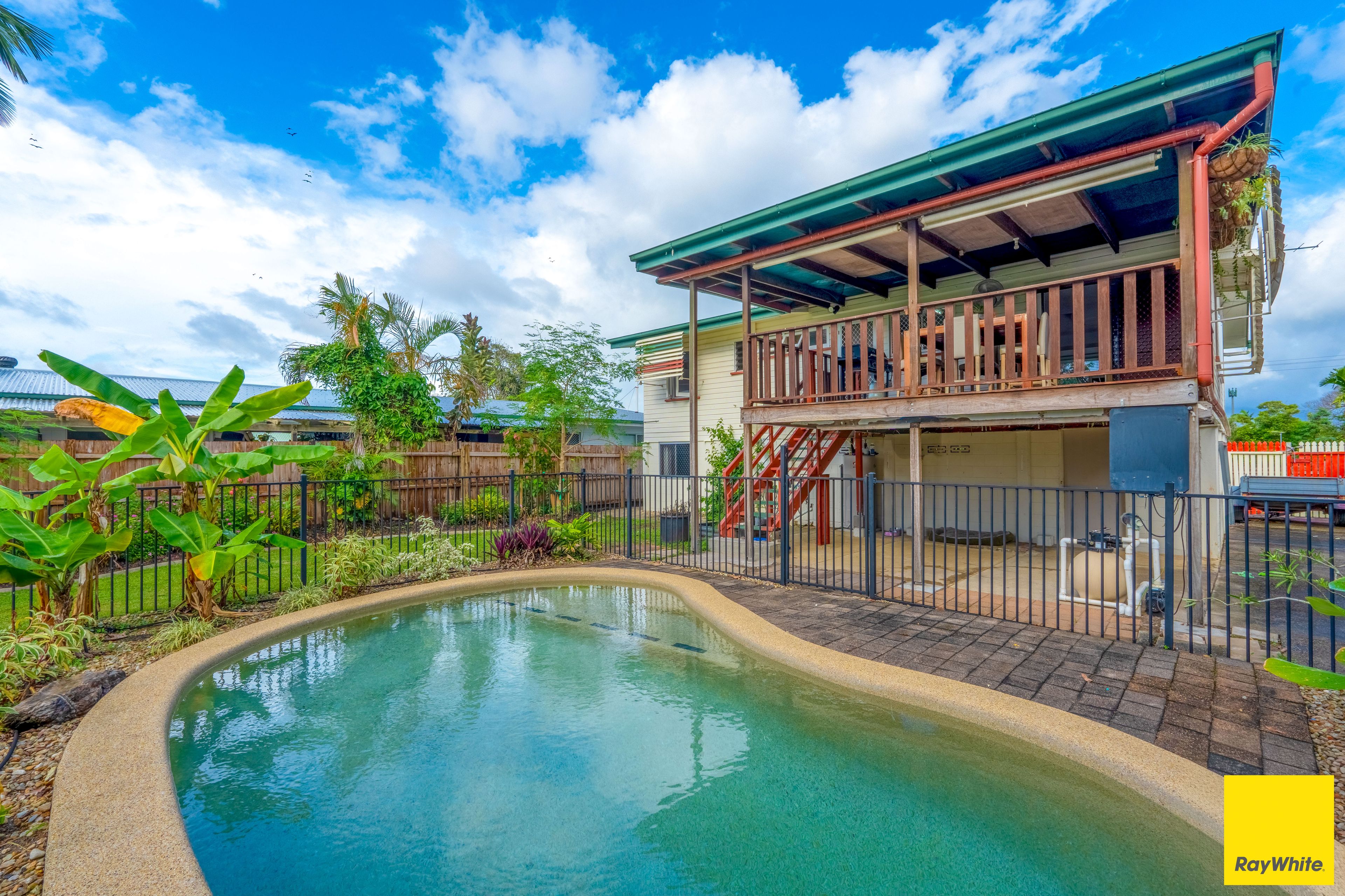 7 Hunt Street, Manunda QLD 4870