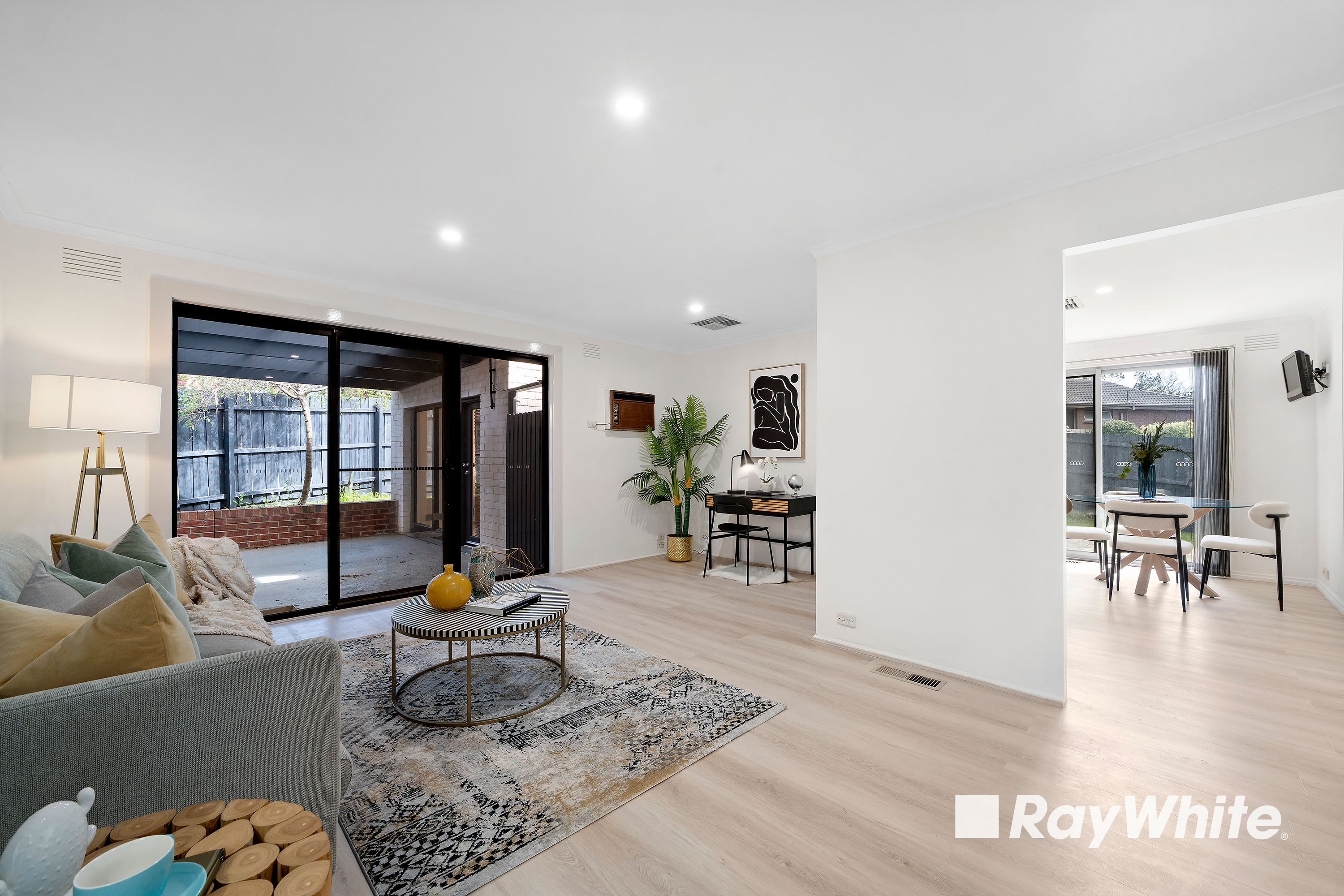 6 Albany Court — photo 4 of 17