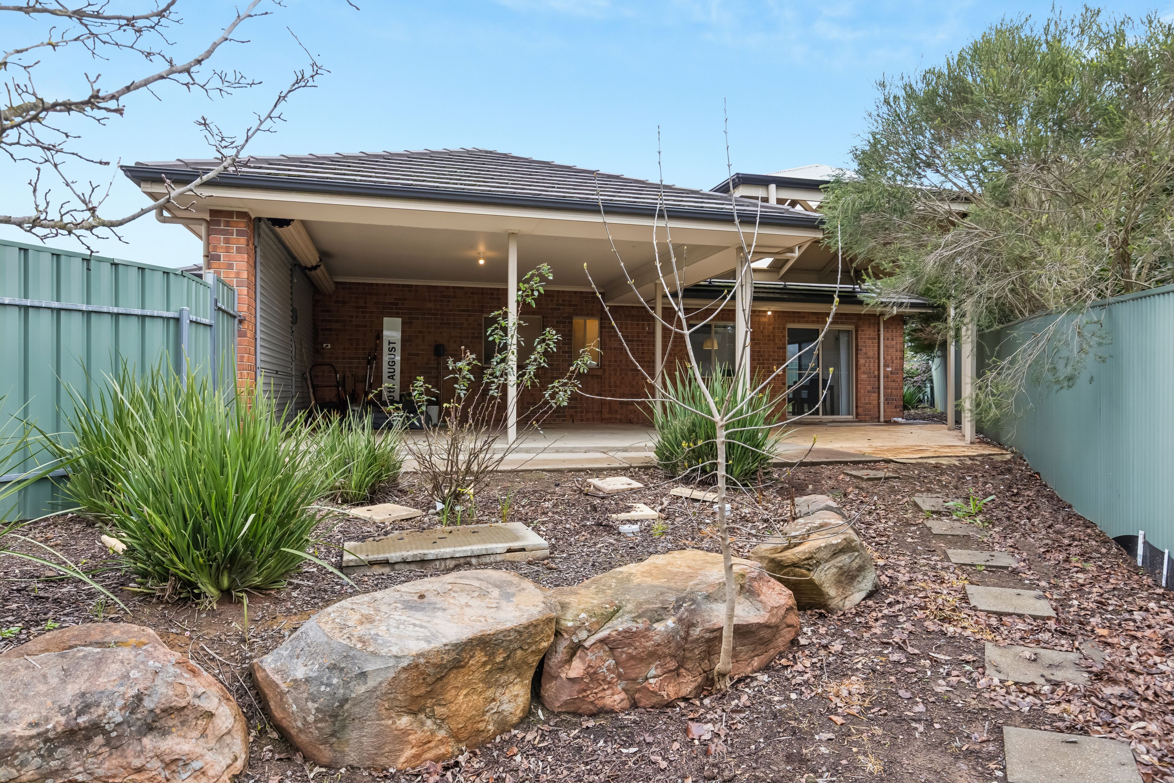 2/34 Haeusler Drive — photo 20 of 26
