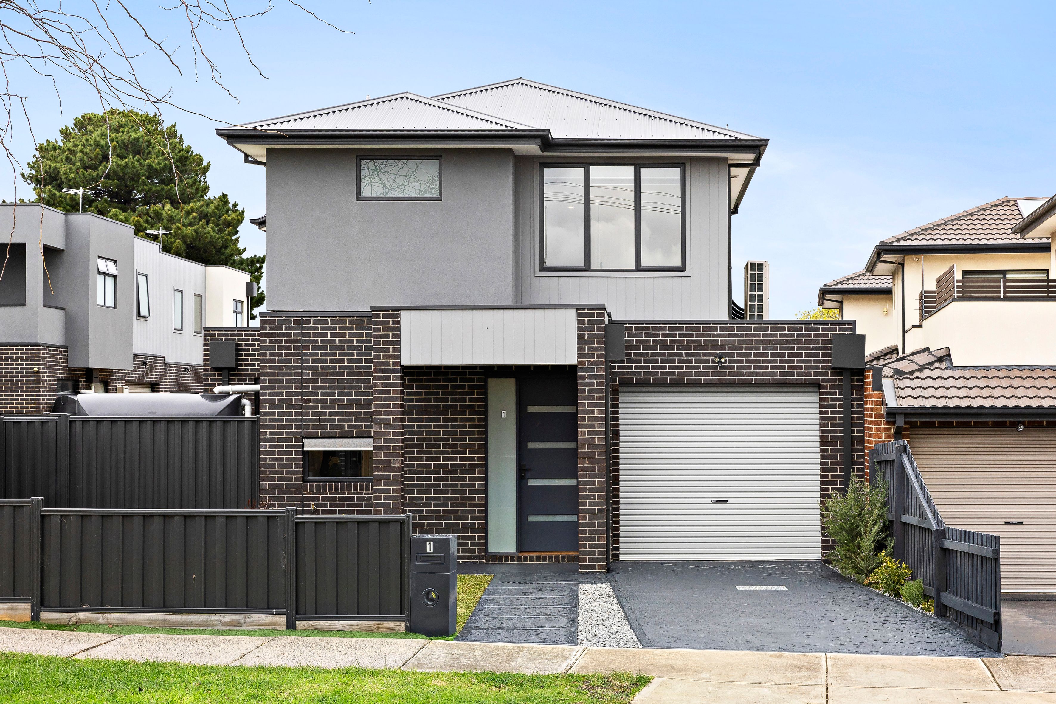 1/3 Sunset Boulevard — photo from Ray White Glenroy