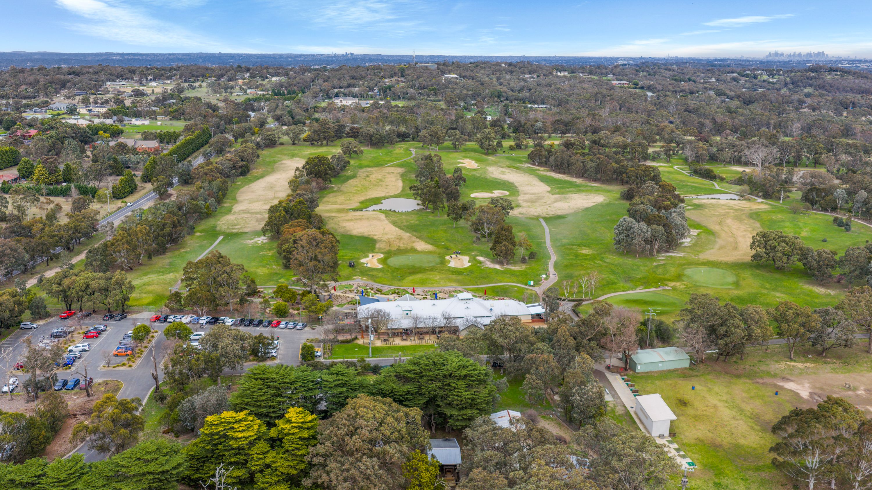 46 North Oatlands Road — photo 5 of 17