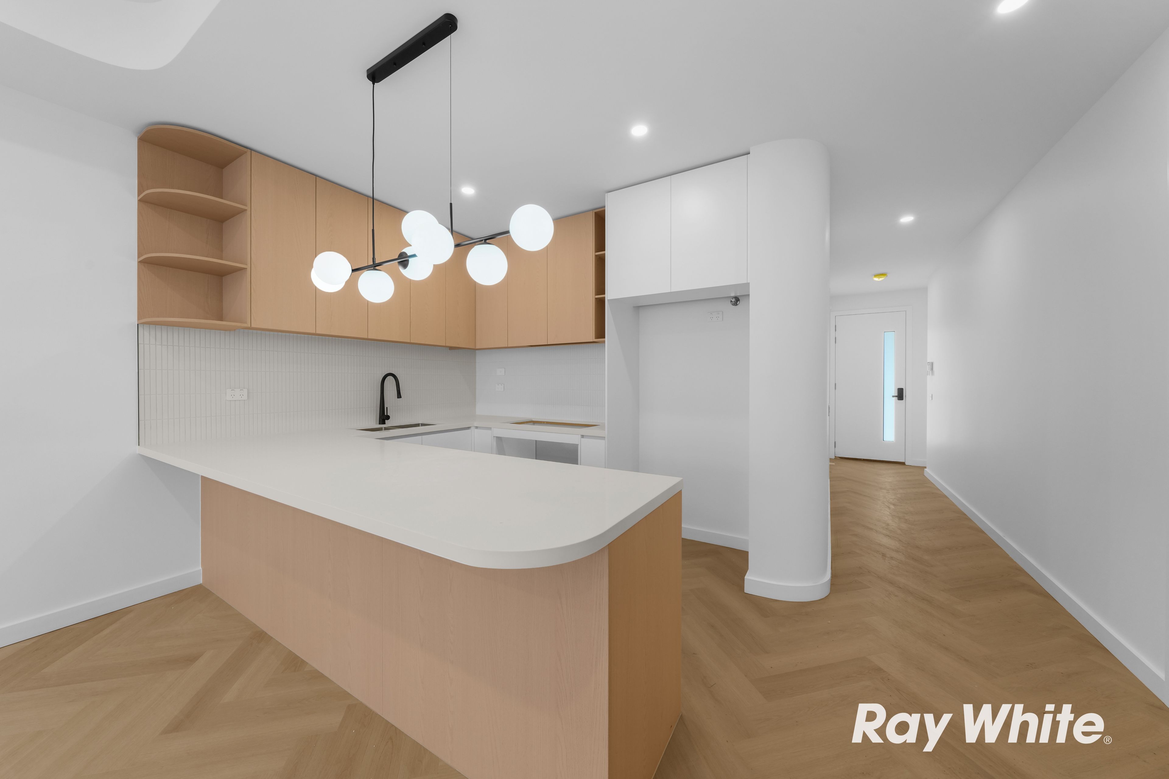 17 Diamond Street — photo 3 of 10