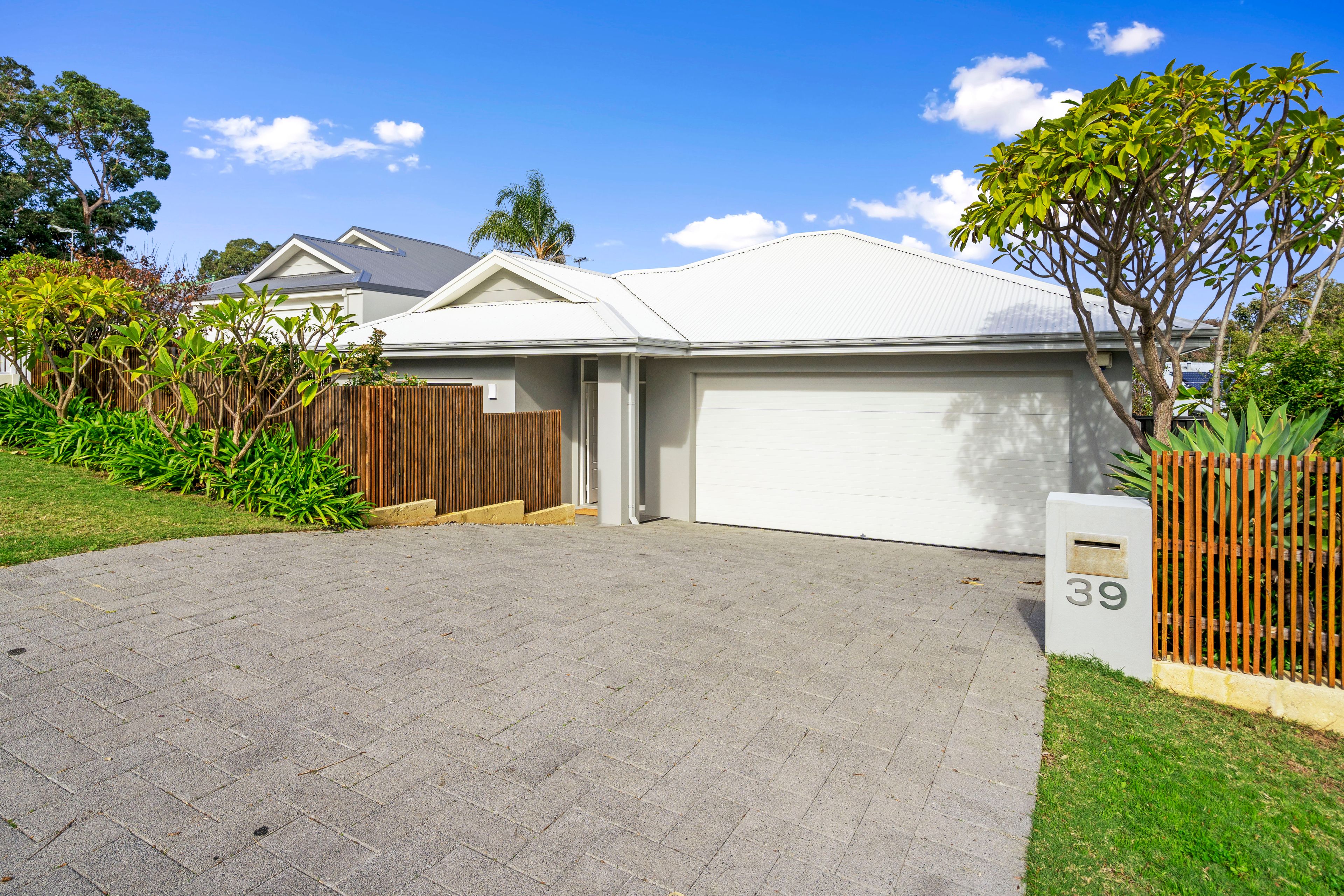 39 Dunrossil Street, Wembley Downs WA 6019