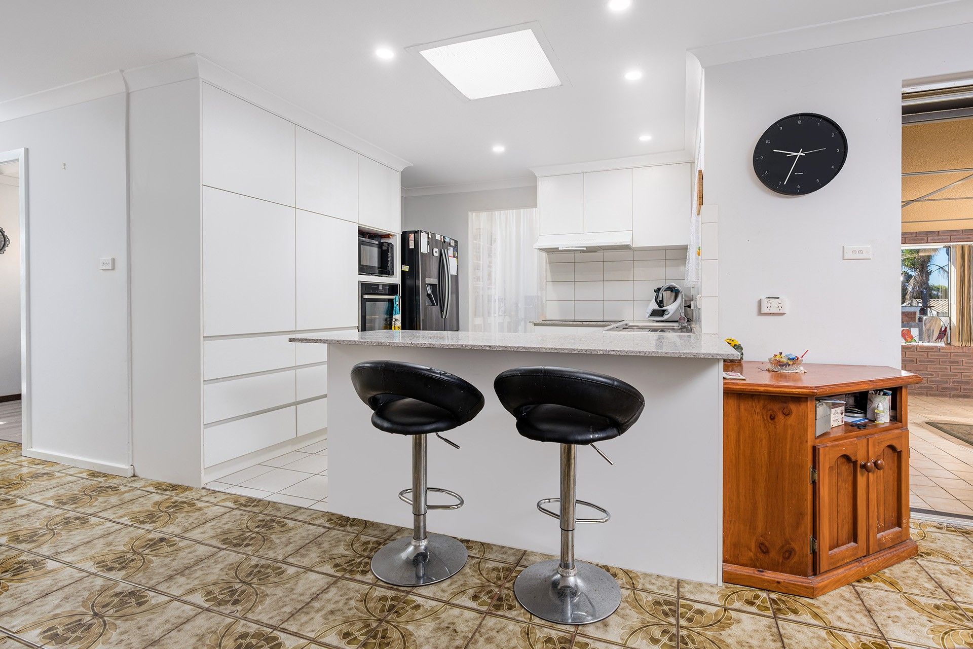 10 Tuart Street — photo 4 of 22