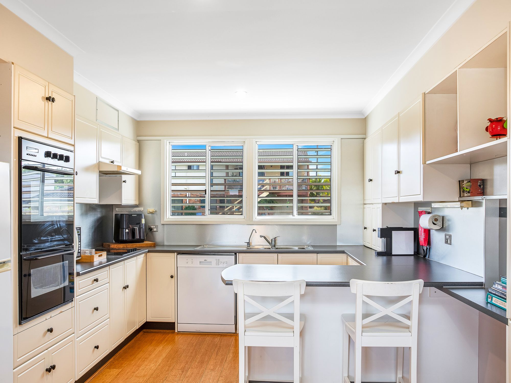 101 Gamban Road — photo 10 of 29