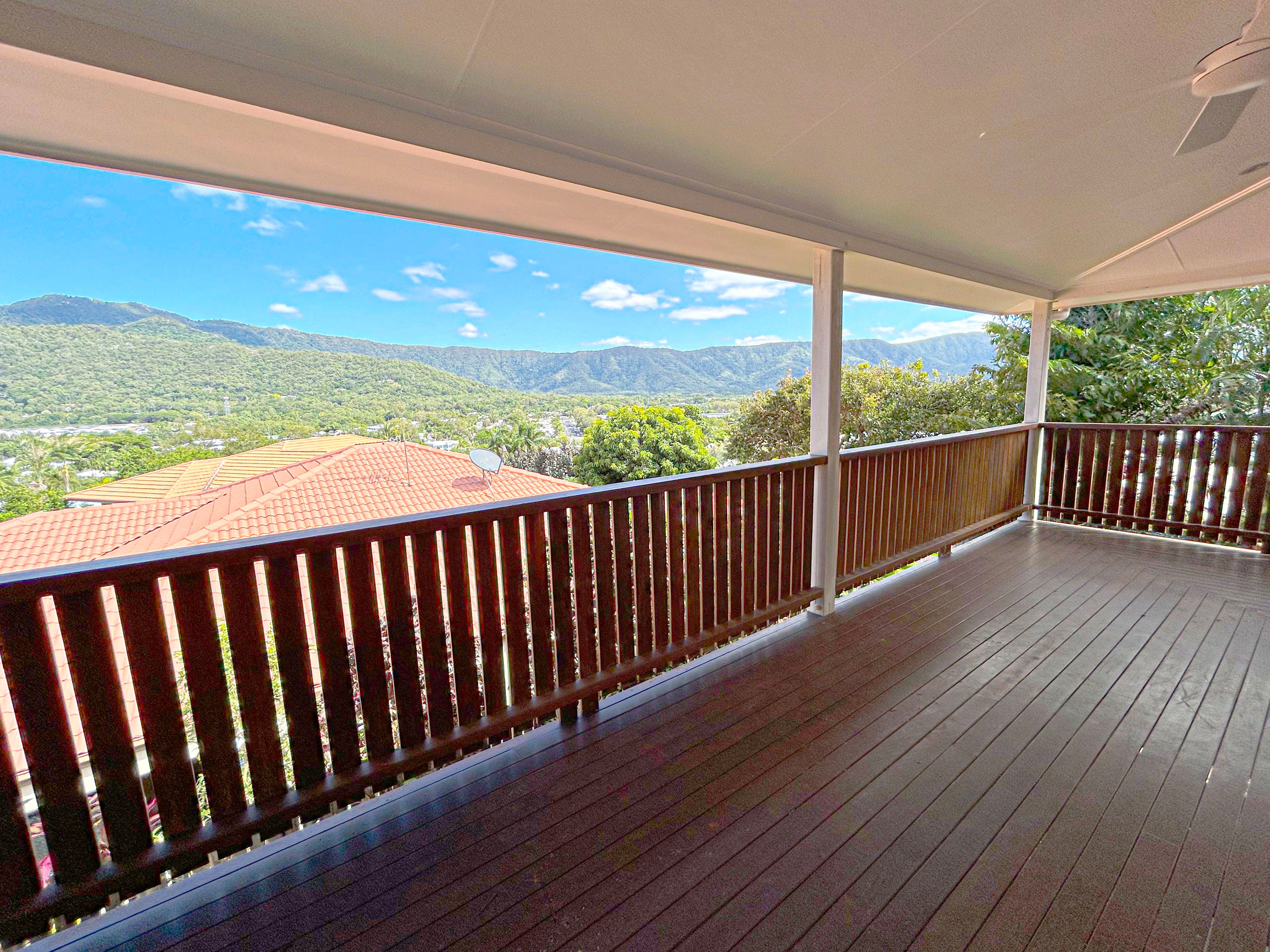 23 Lookout Terrace, Trinity Beach, QLD 4879