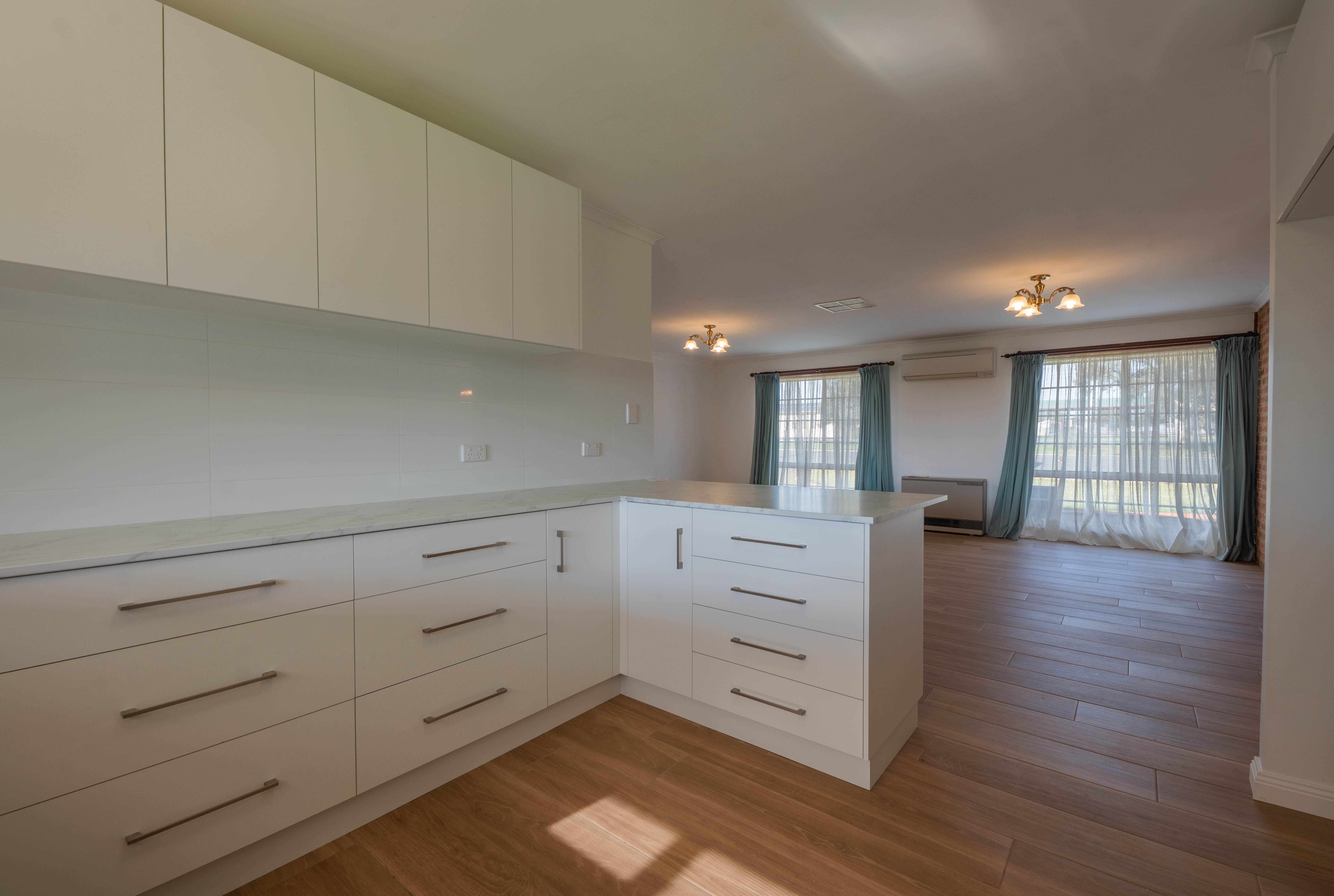29 Conway Street — photo 3 of 27