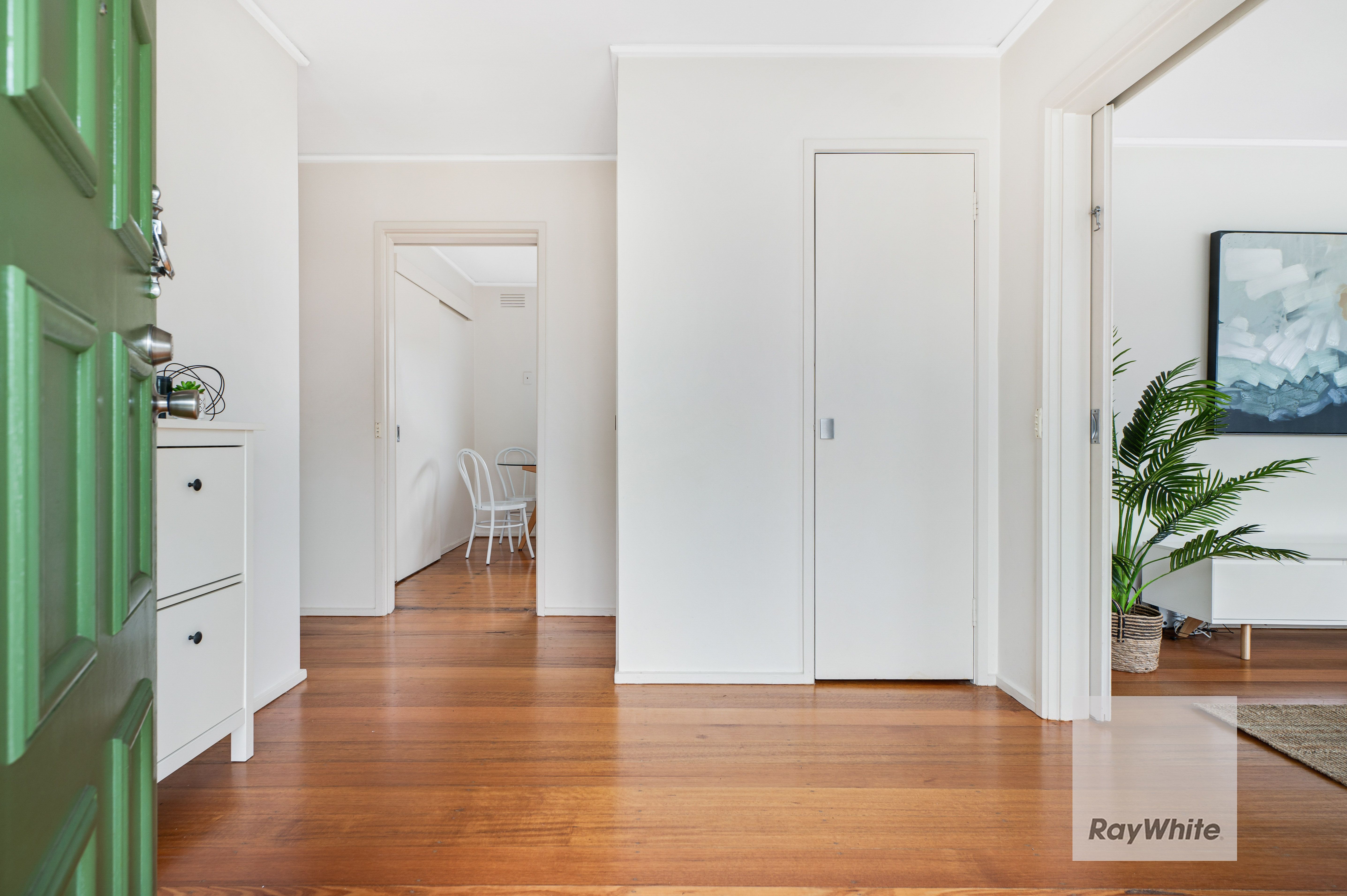 6 Goodwood Crescent, Gladstone Park, VIC 3043