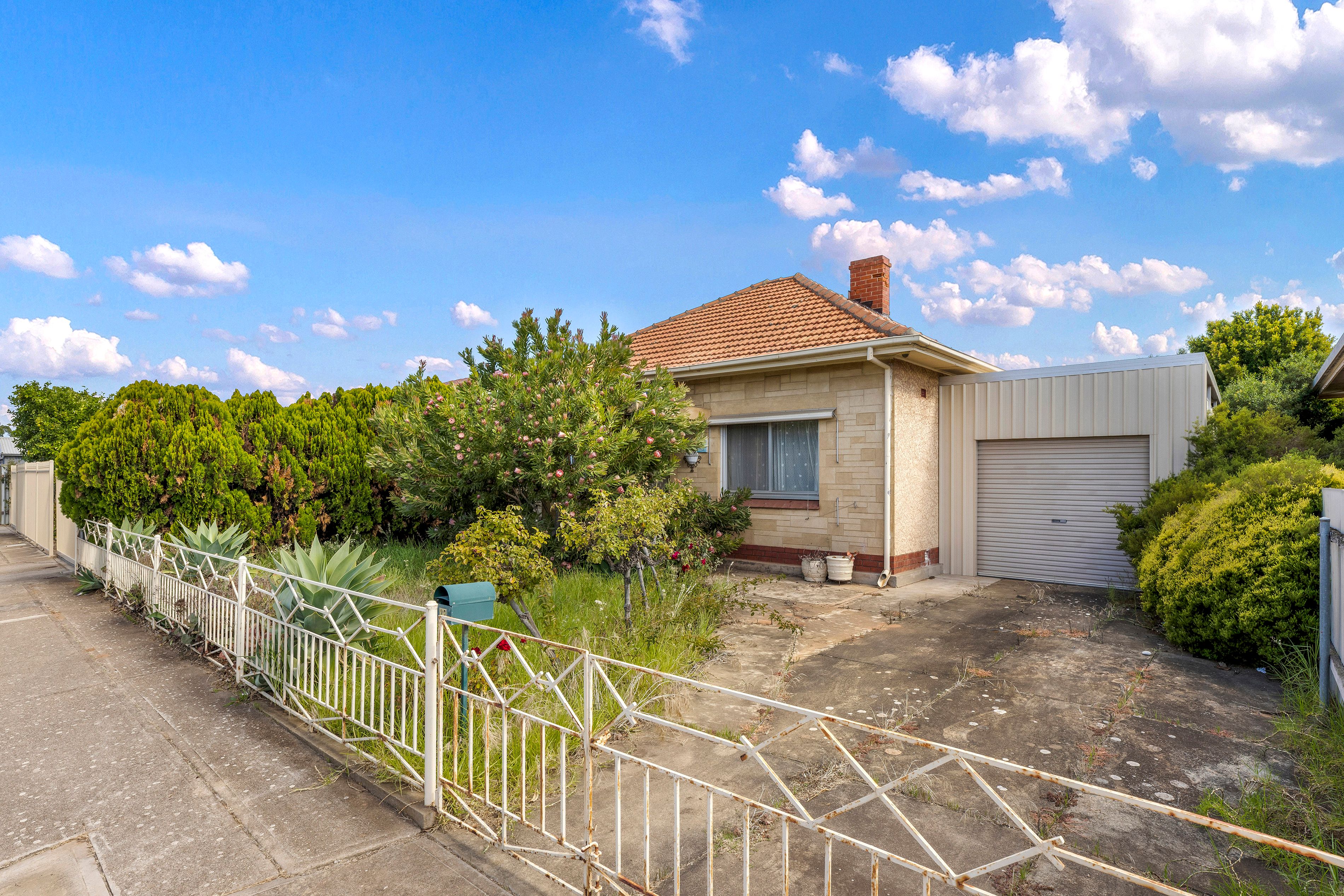 22 Fourth Avenue, Seaton, SA 5023