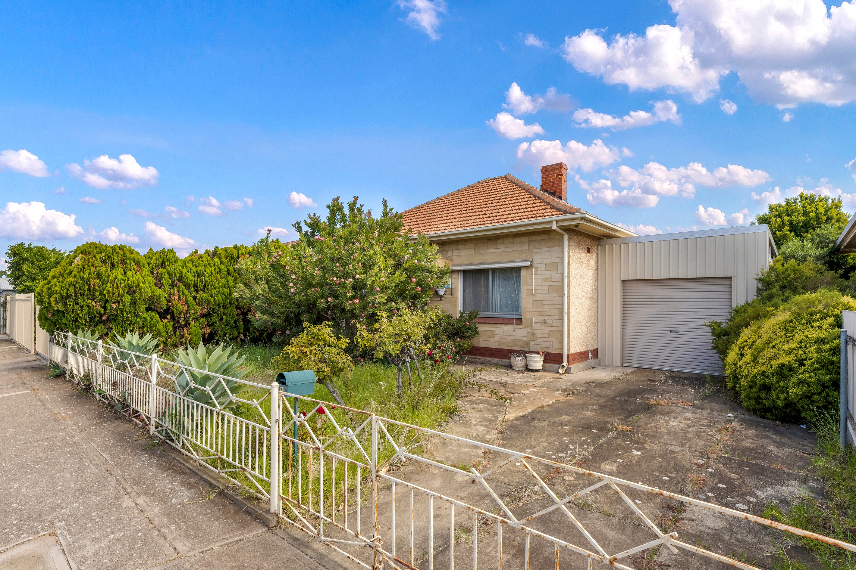 22 Fourth Avenue, Seaton, SA 5023