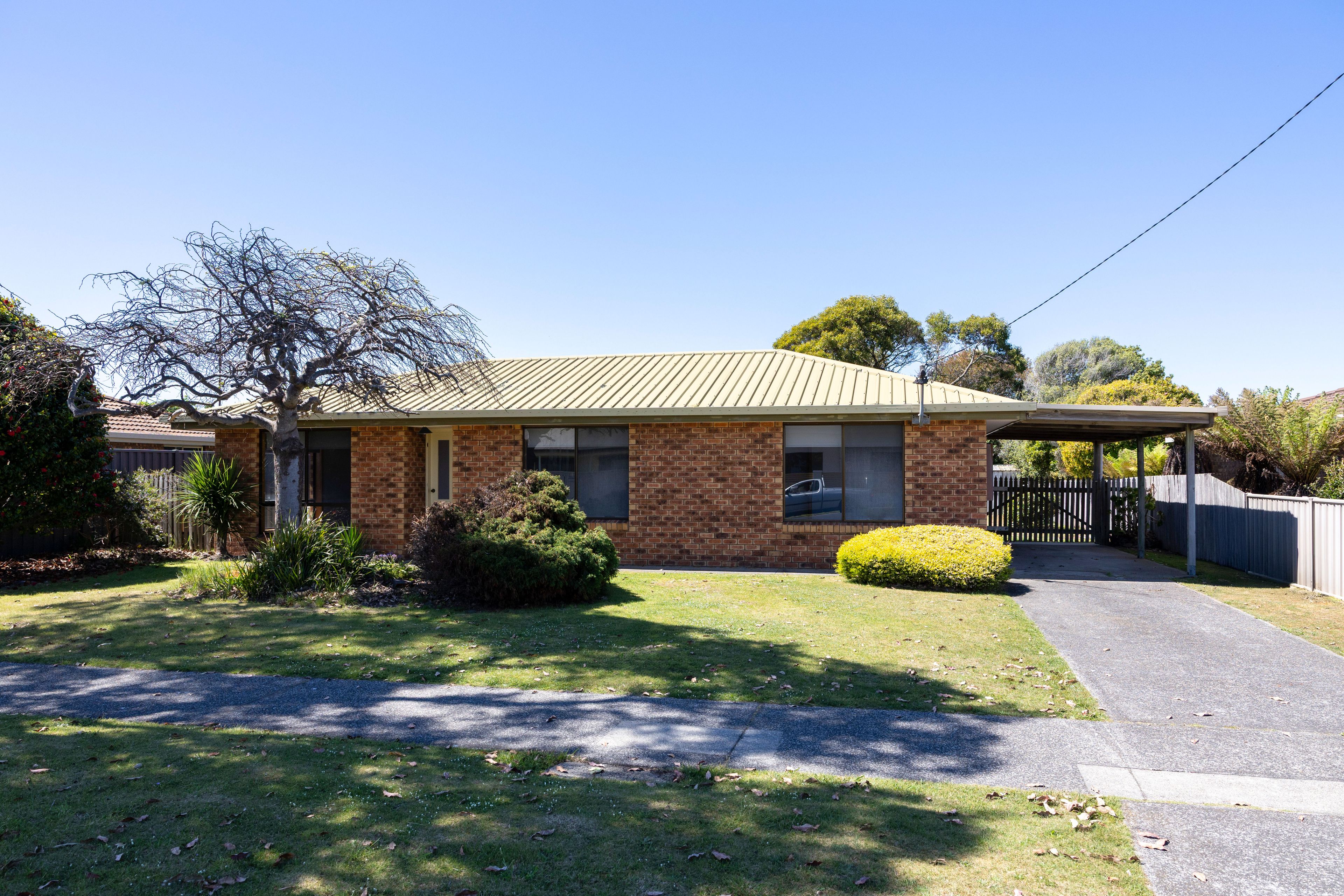 77 Alexander Street — photo from Ray White Living Here - Devonport