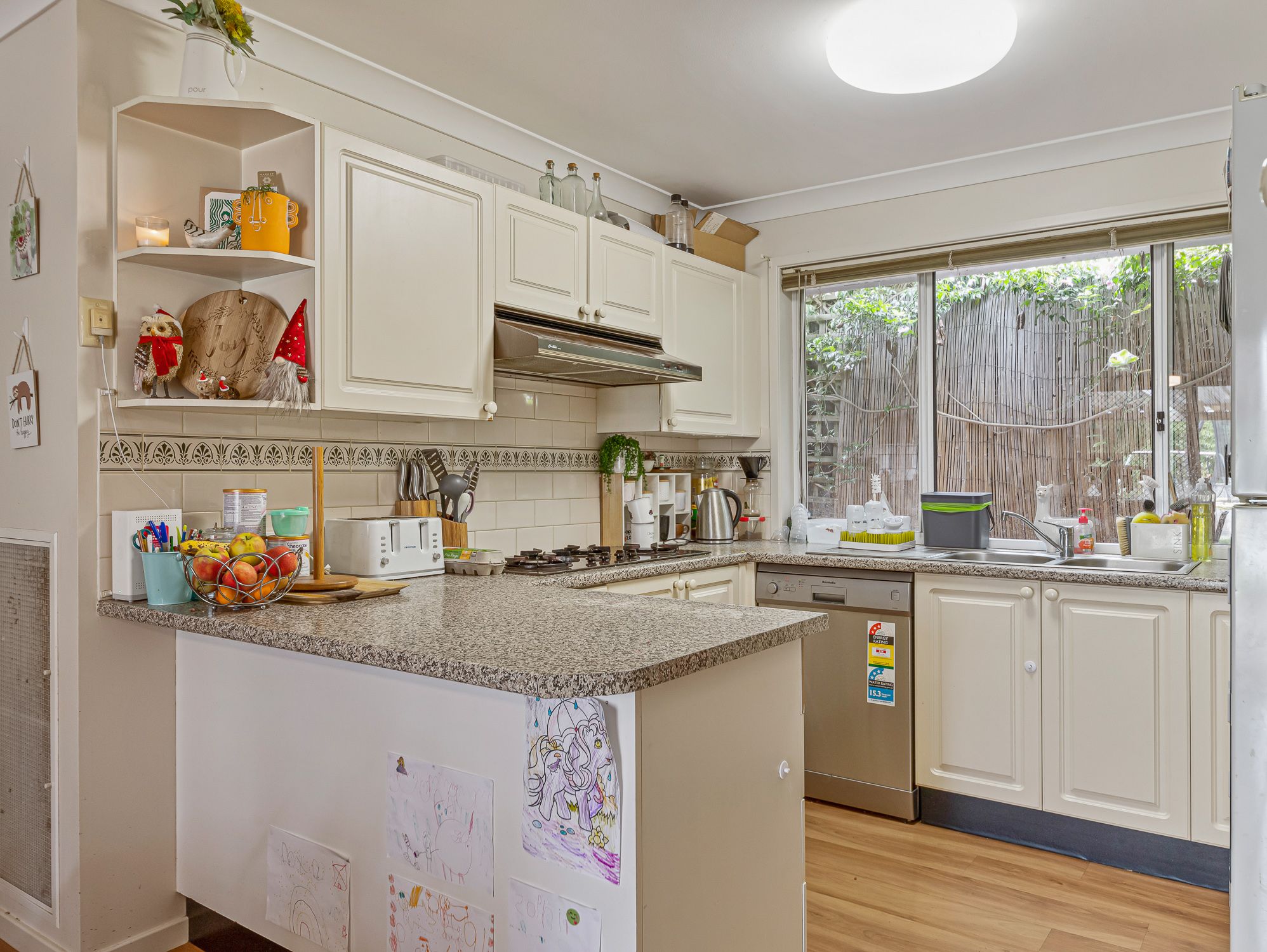 2 Highgrove Place, West Albury, NSW 2640
