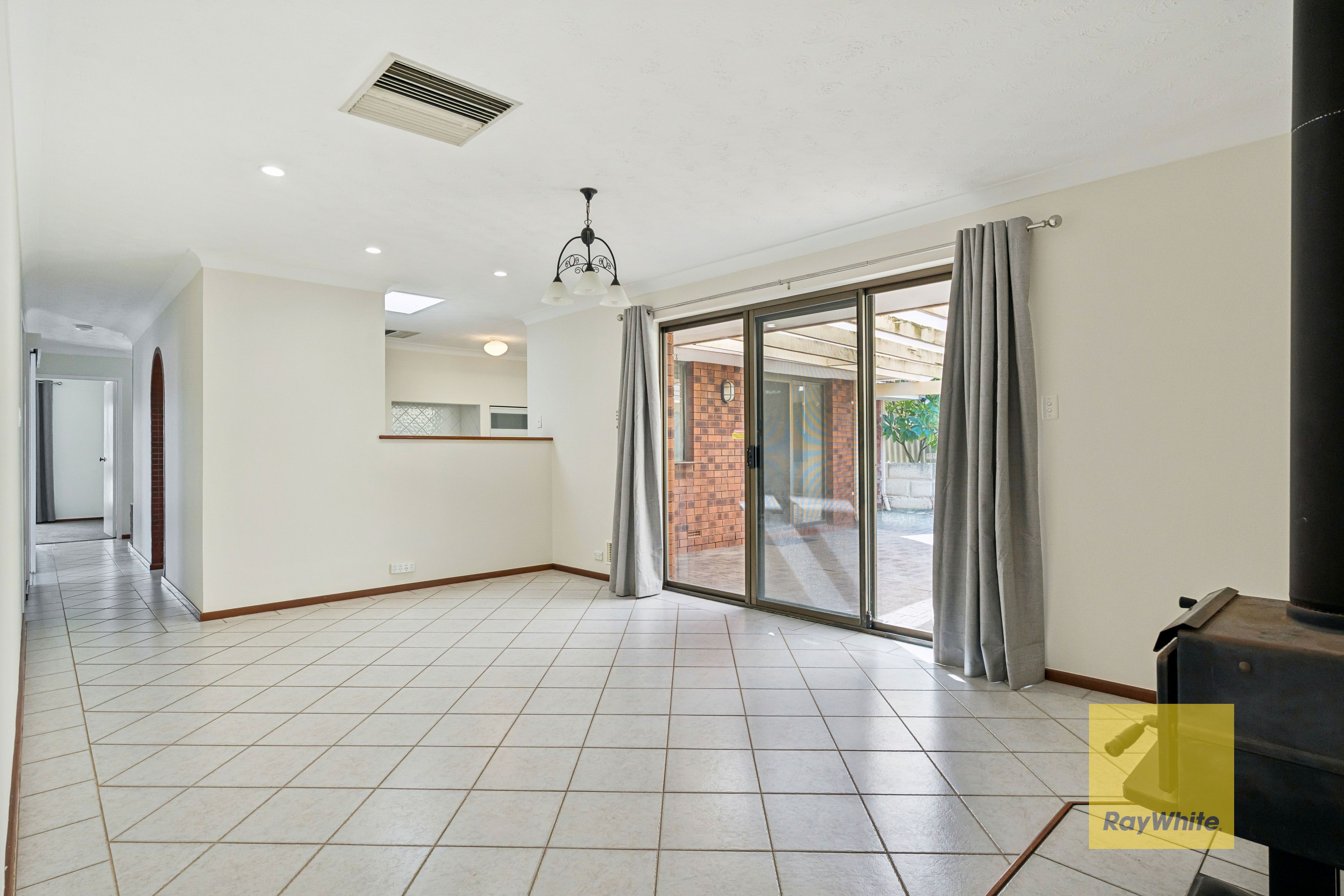 42 Kanangra Crescent — photo 13 of 18
