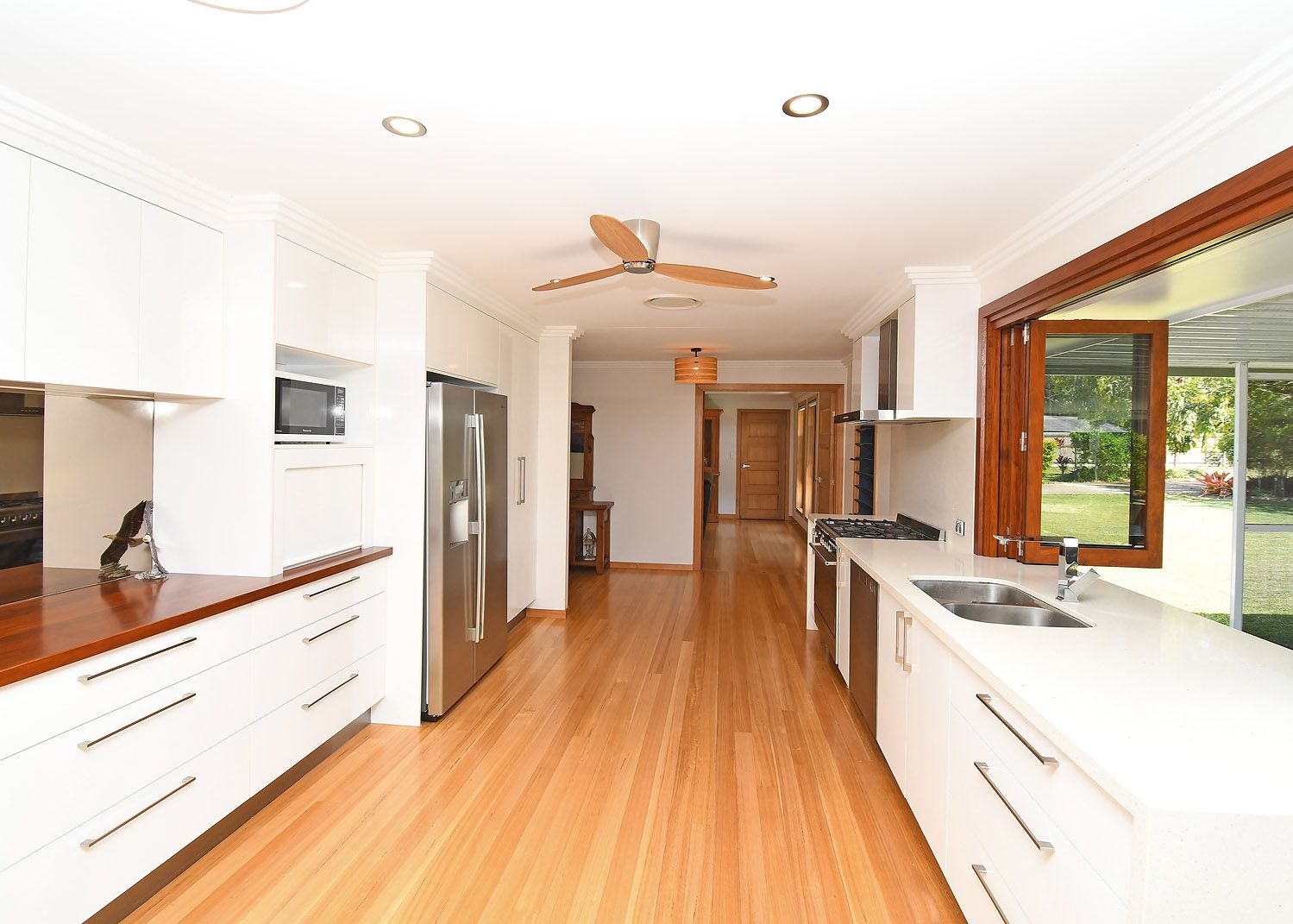 12 Garden Drive, Urangan, QLD 4655