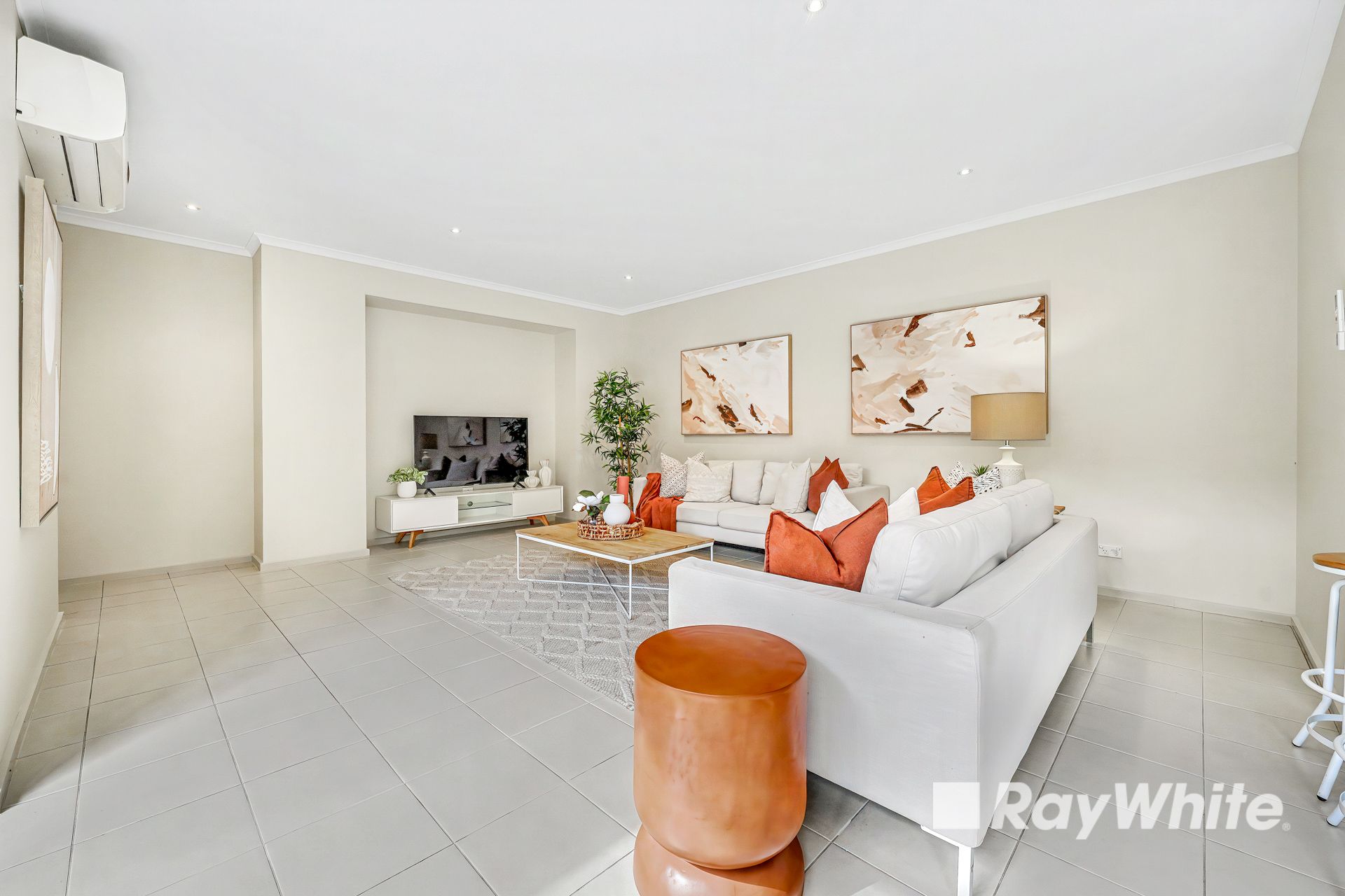 18 Steven Street — photo 3 of 14