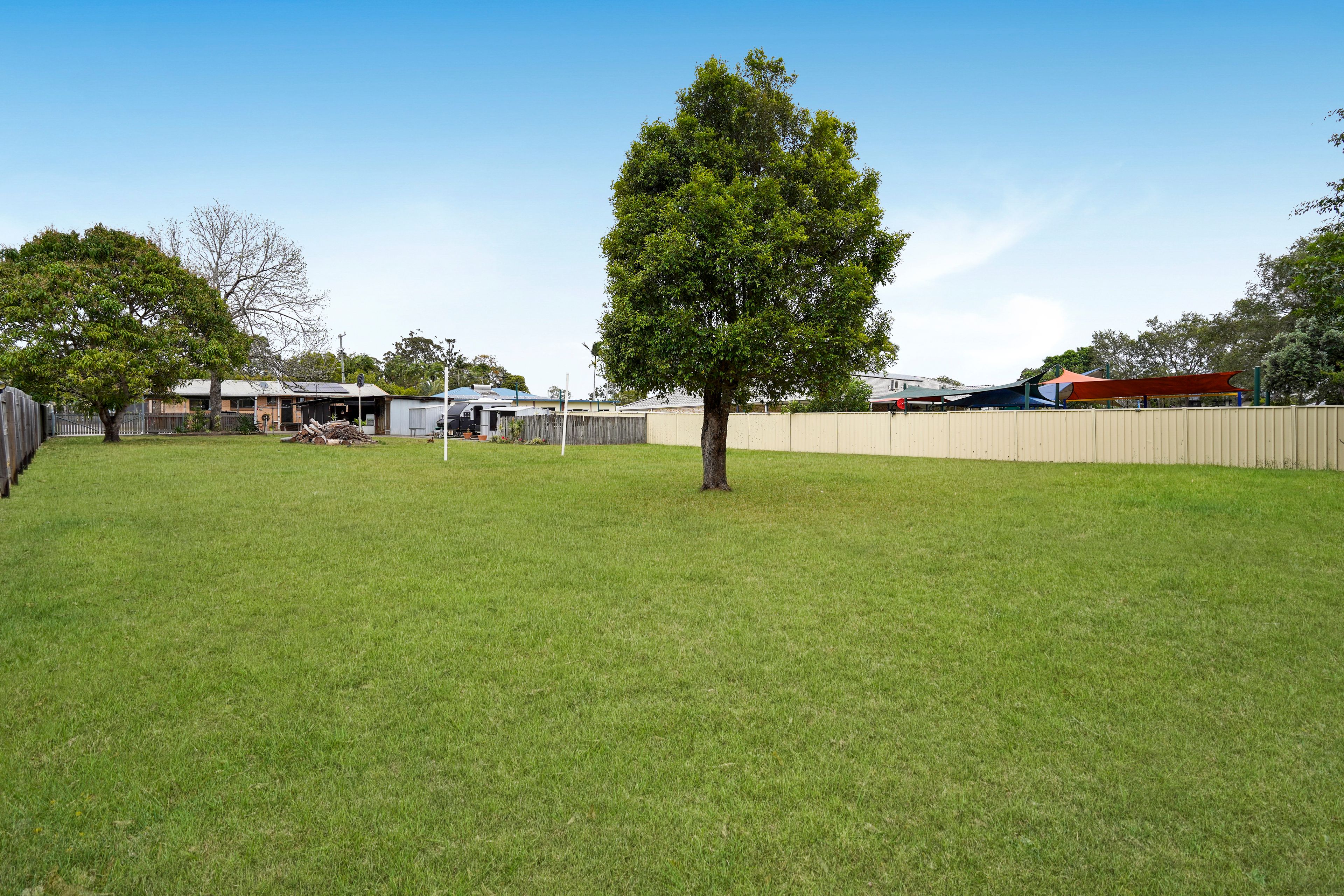 8 Ariel Avenue — photo 10 of 16