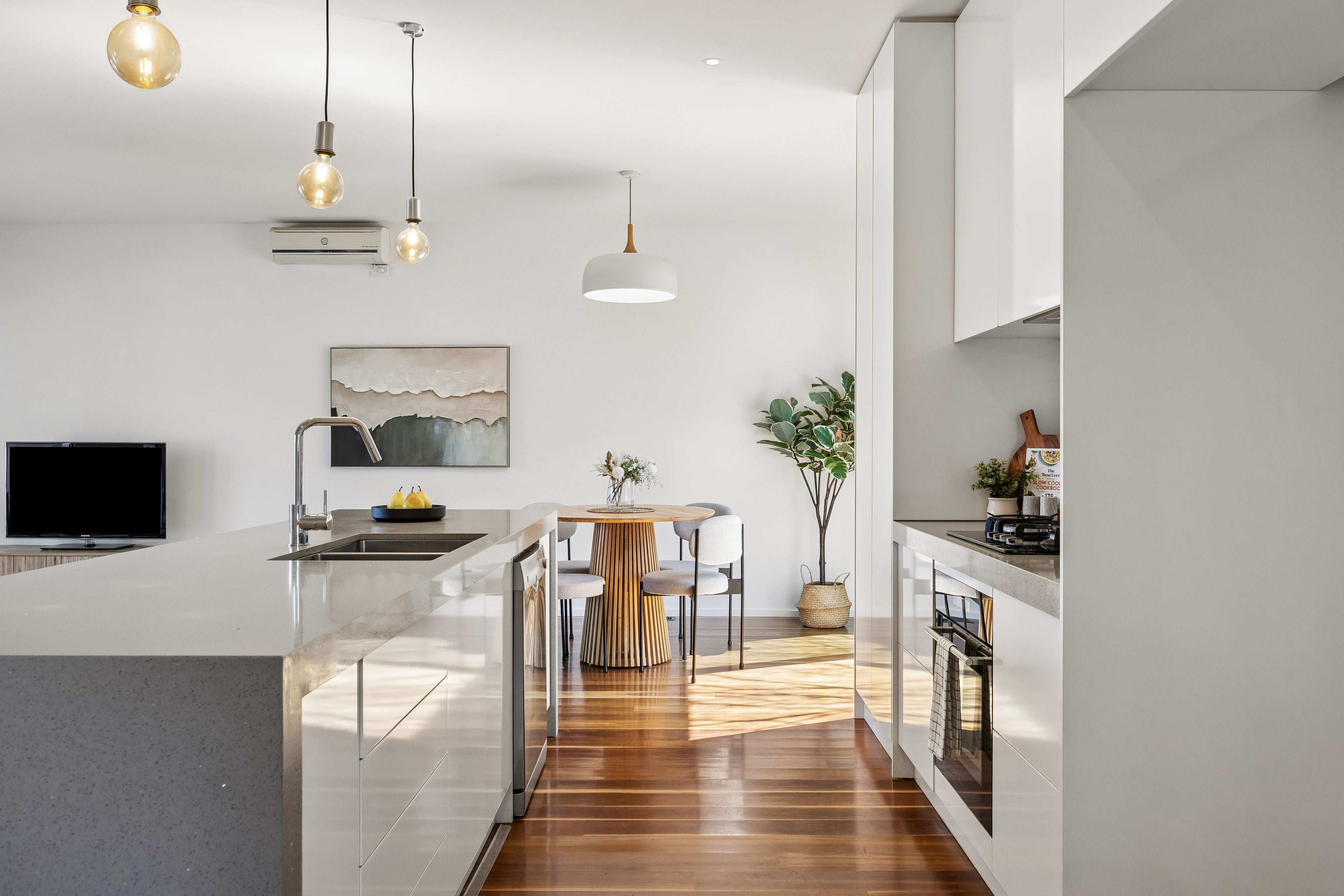1/205 Wickham Road, Moorabbin, VIC 3189