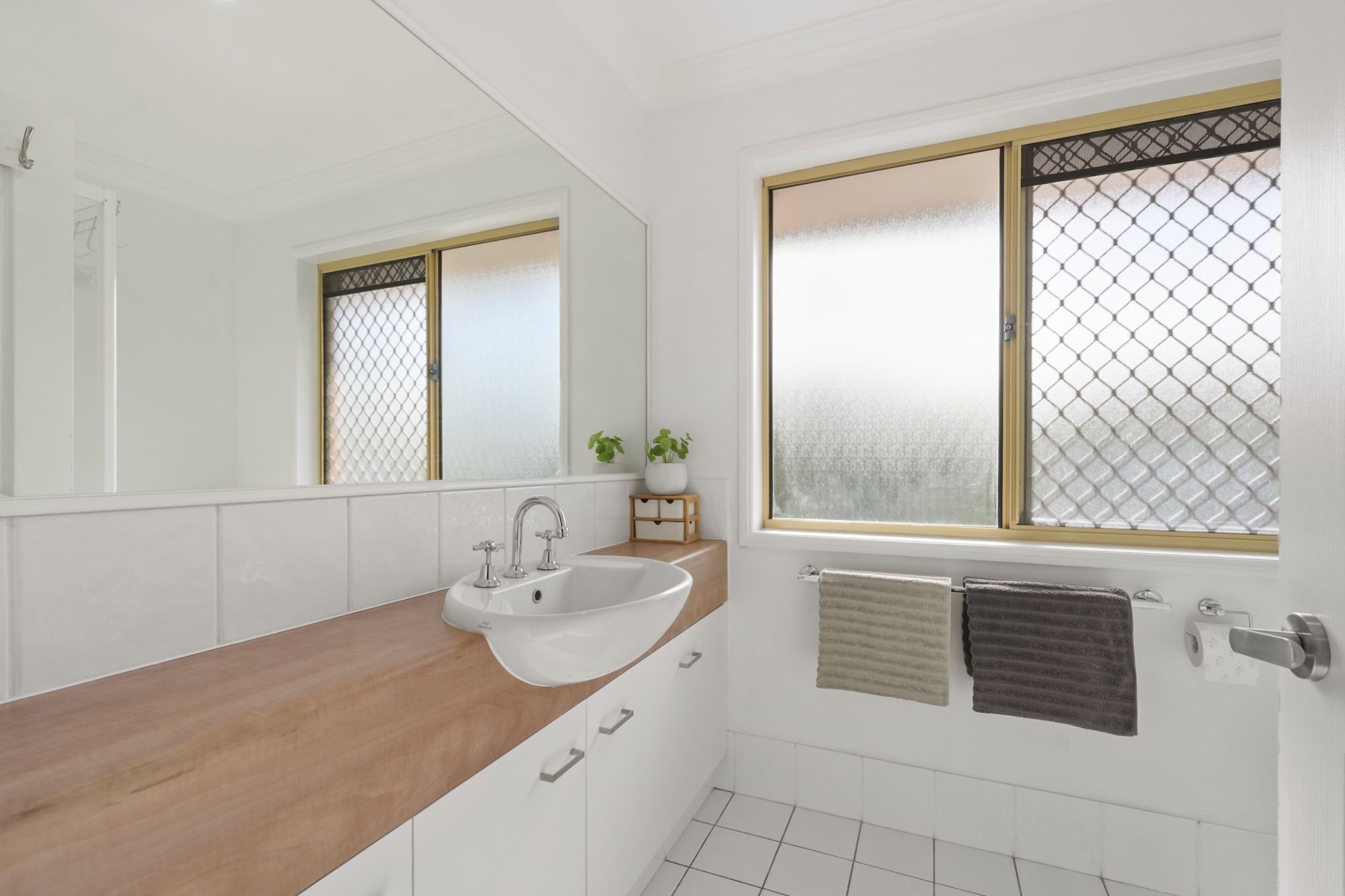 8/54 Gemvale Road — photo 14 of 27