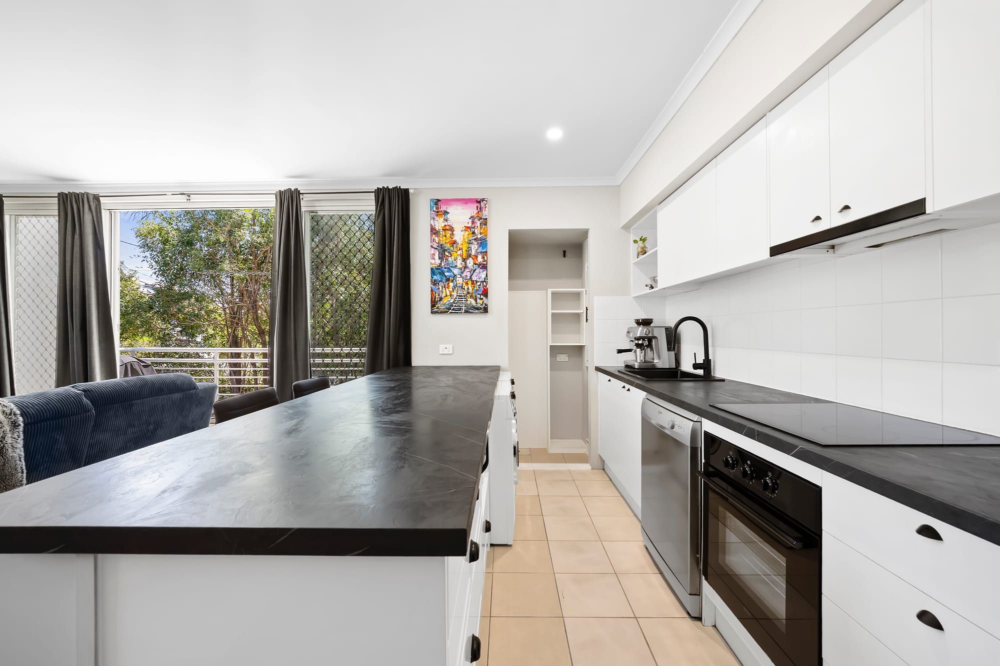 201/18 Richmond Road, Morningside, QLD 4170