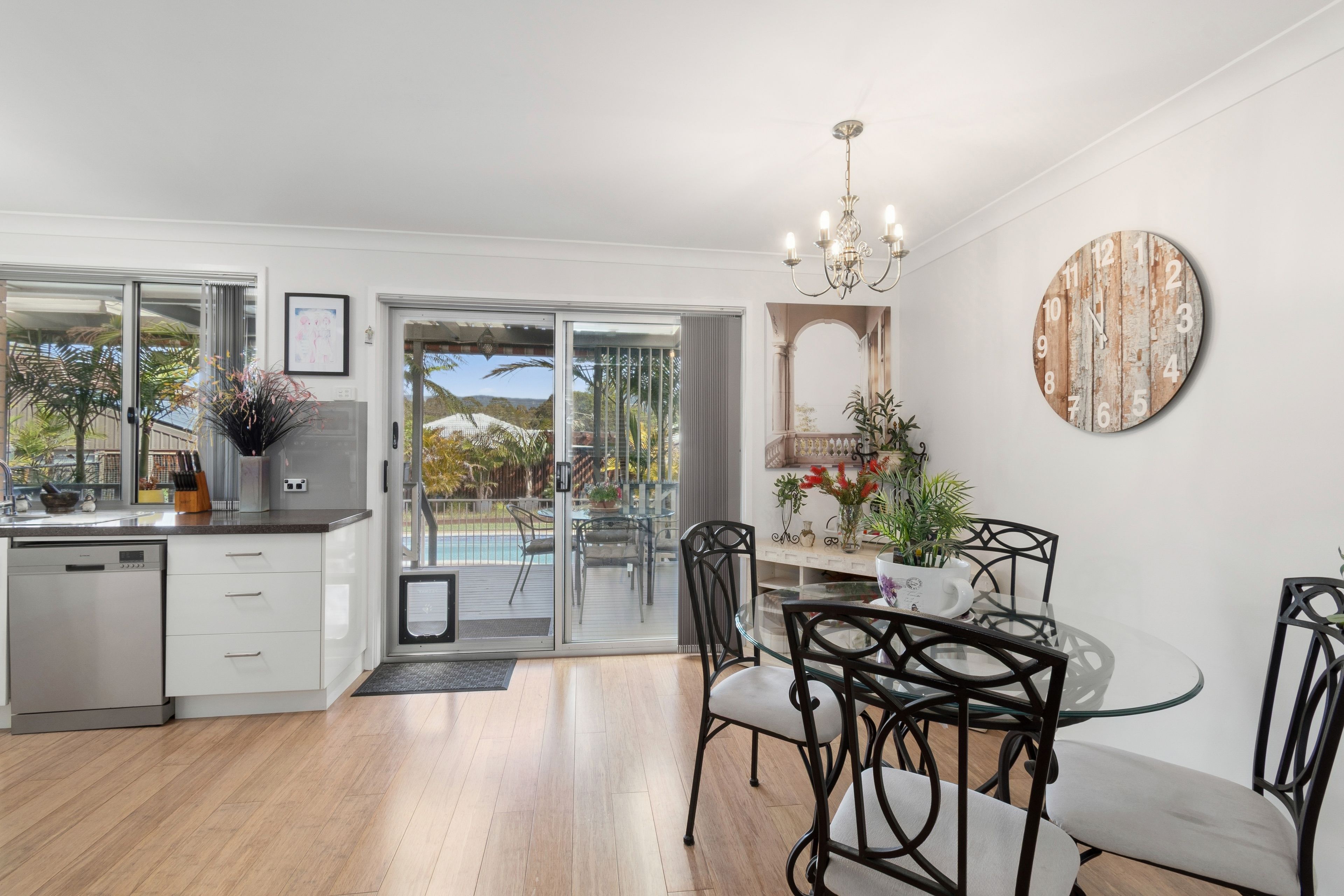 20 Saville Road — photo 3 of 10