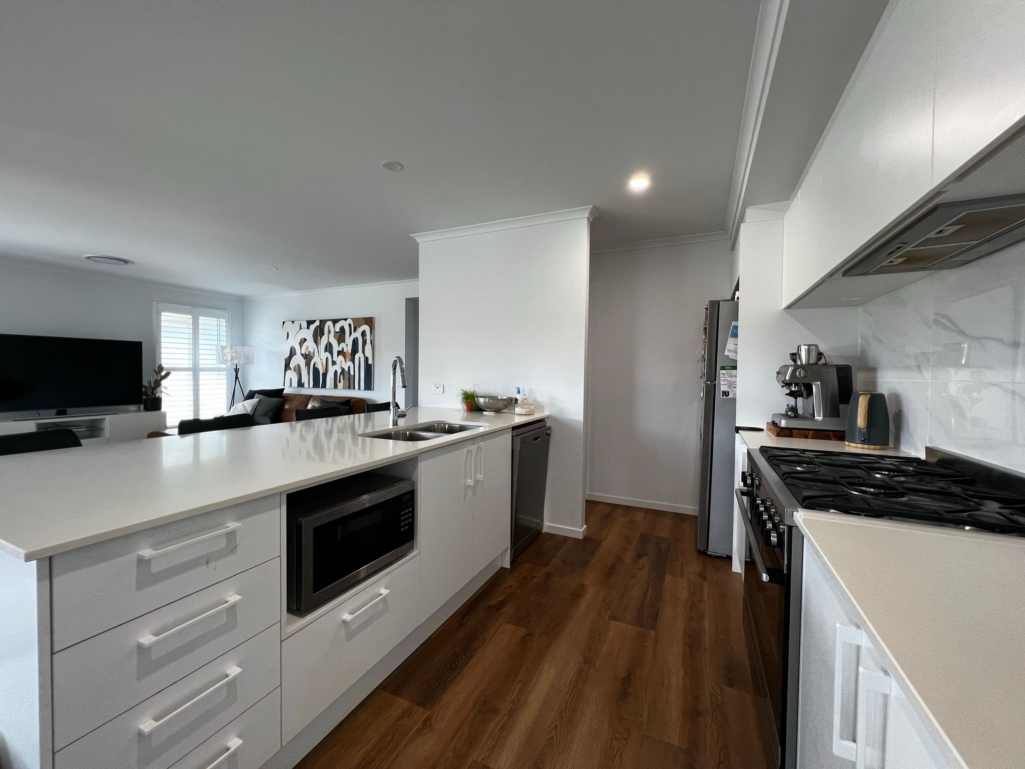 10 Corymbia Street, Glass House Mountains, QLD 4518