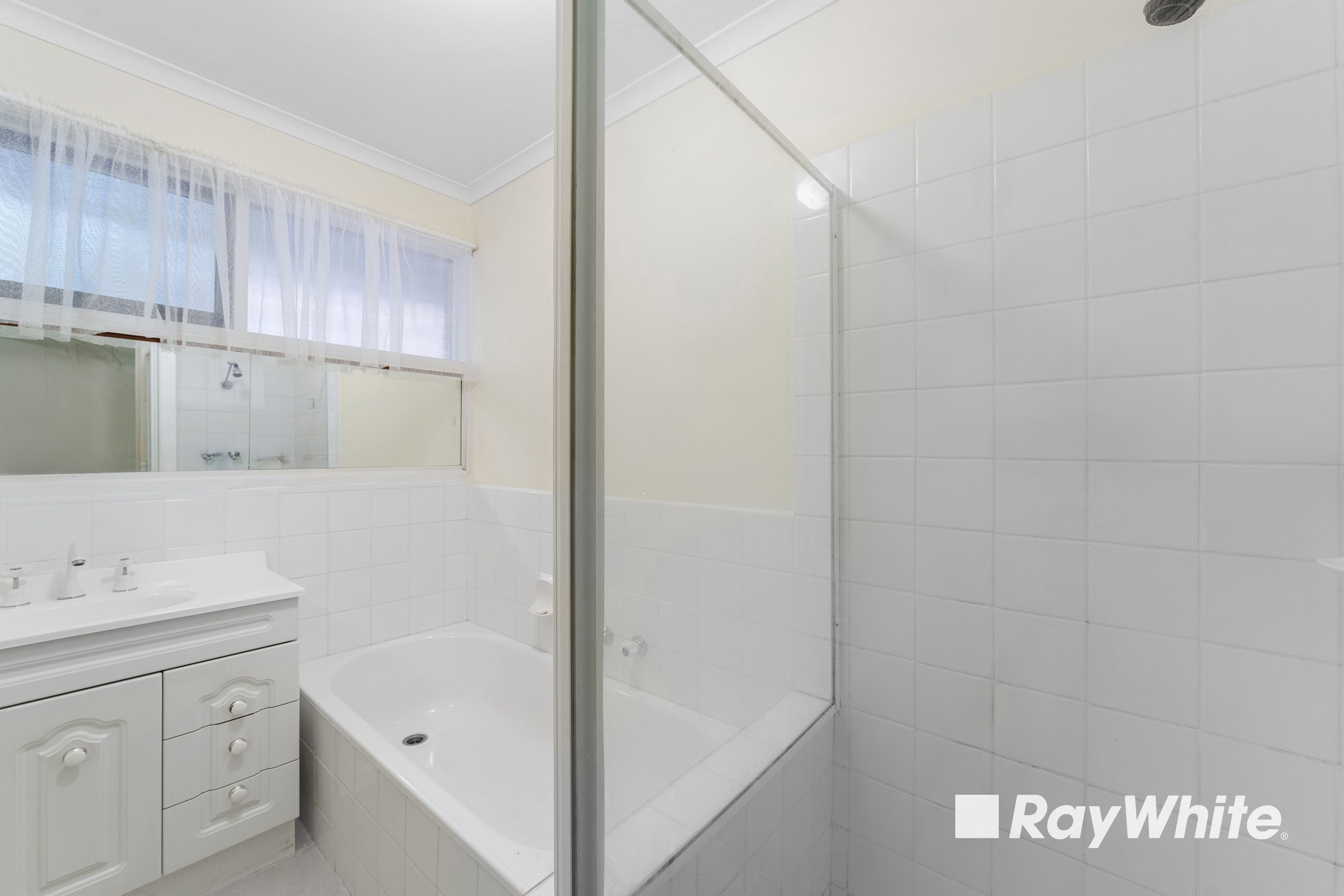 207 James Cook Drive — photo 8 of 14
