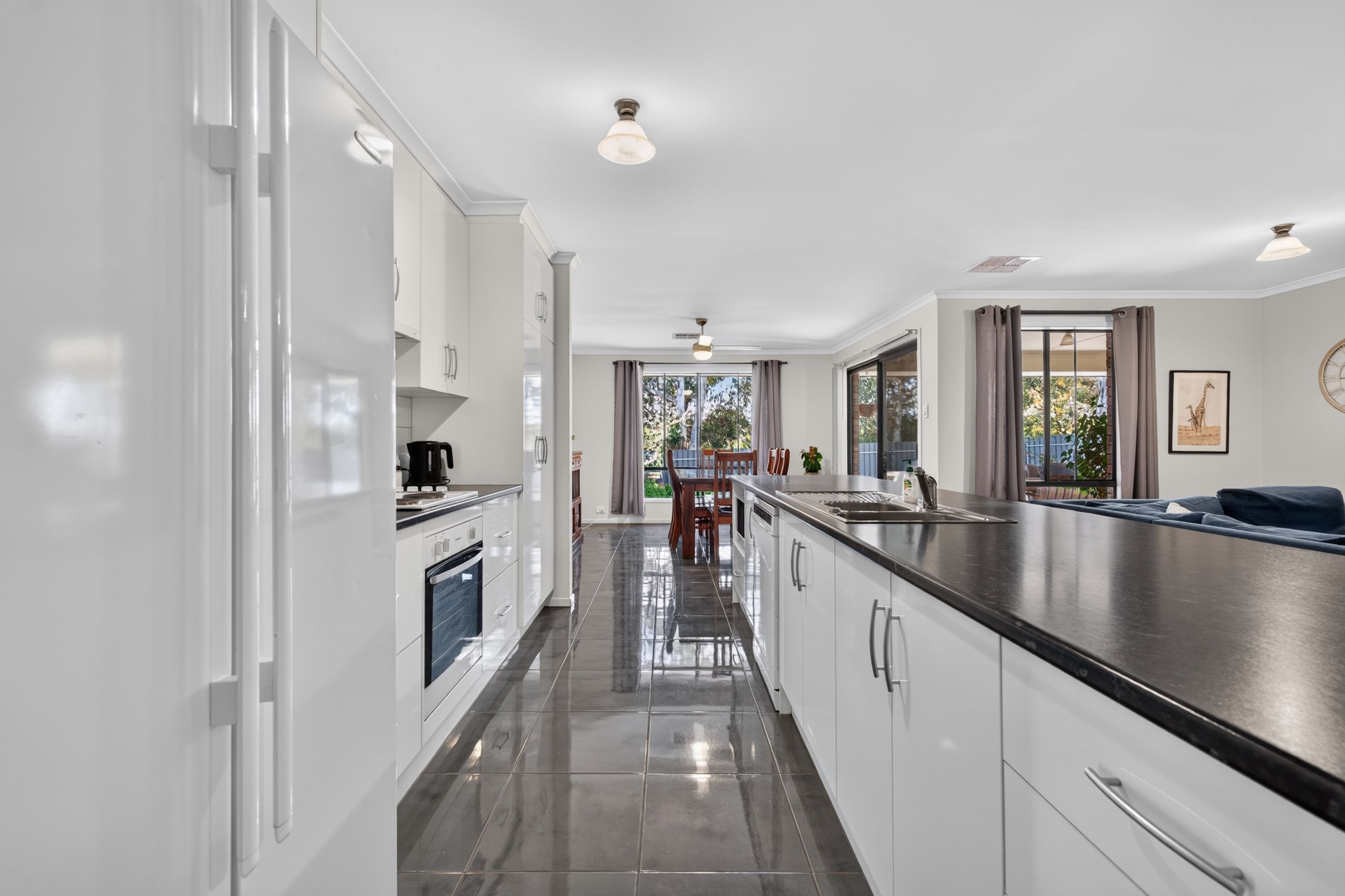 7 Wakefield Road — photo 8 of 24