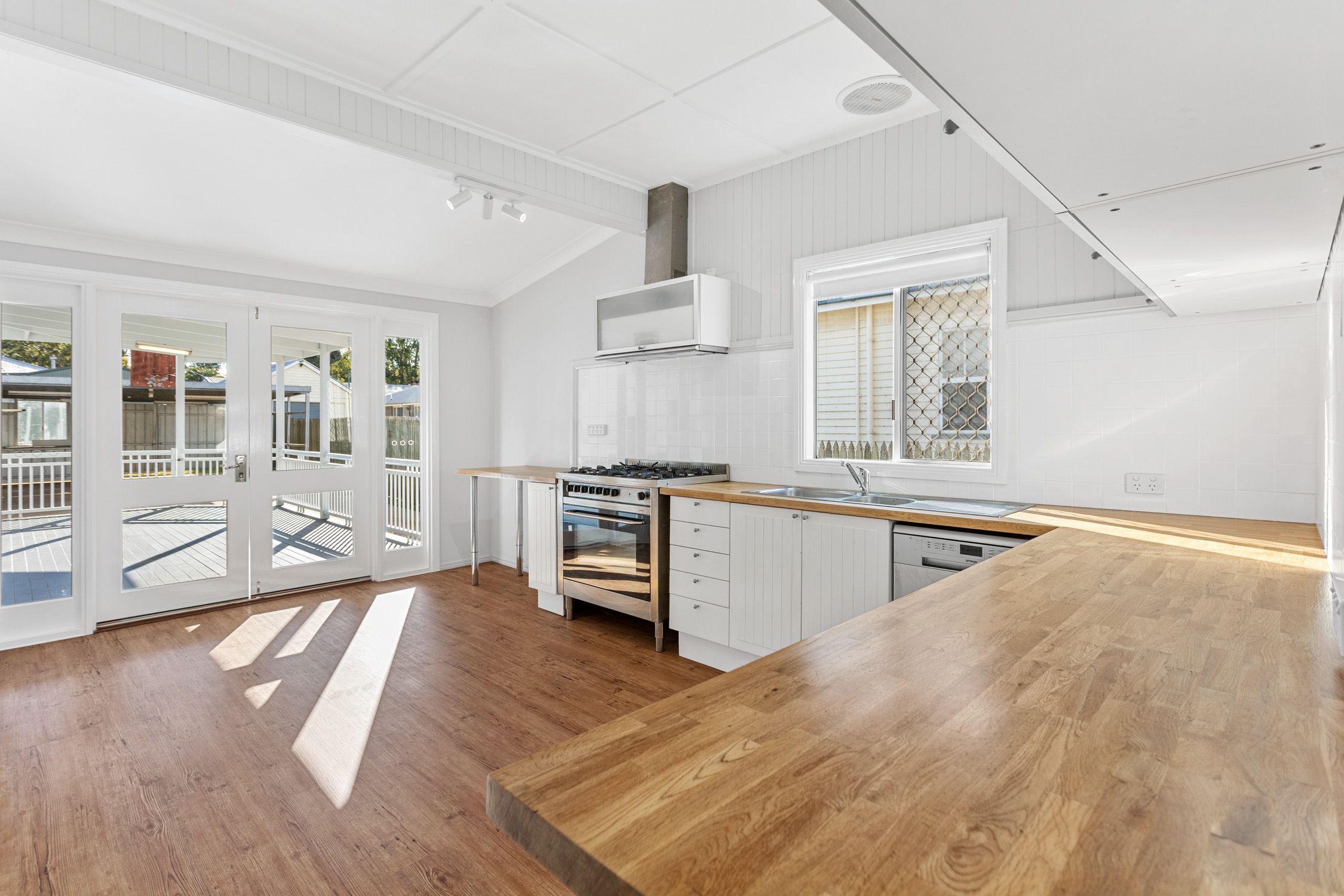 23 Doncaster Street, Newtown, QLD 4350