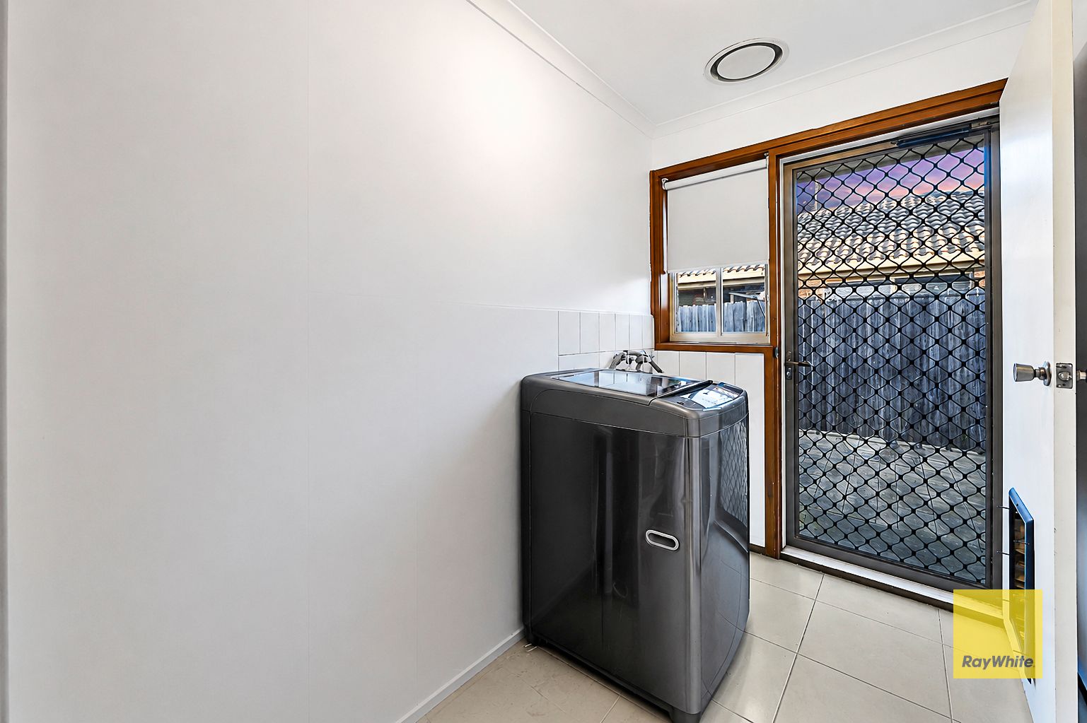 1/103 Rosella Avenue — photo 14 of 20