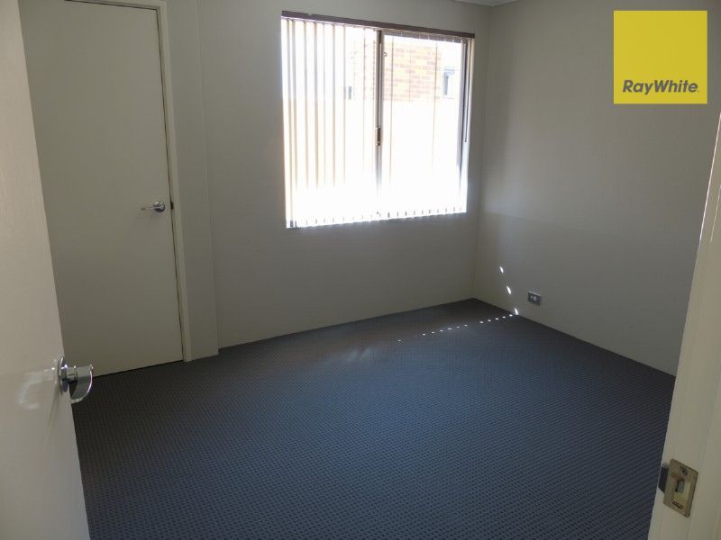 Unit 2/28 Blackburn Street — photo 11 of 17