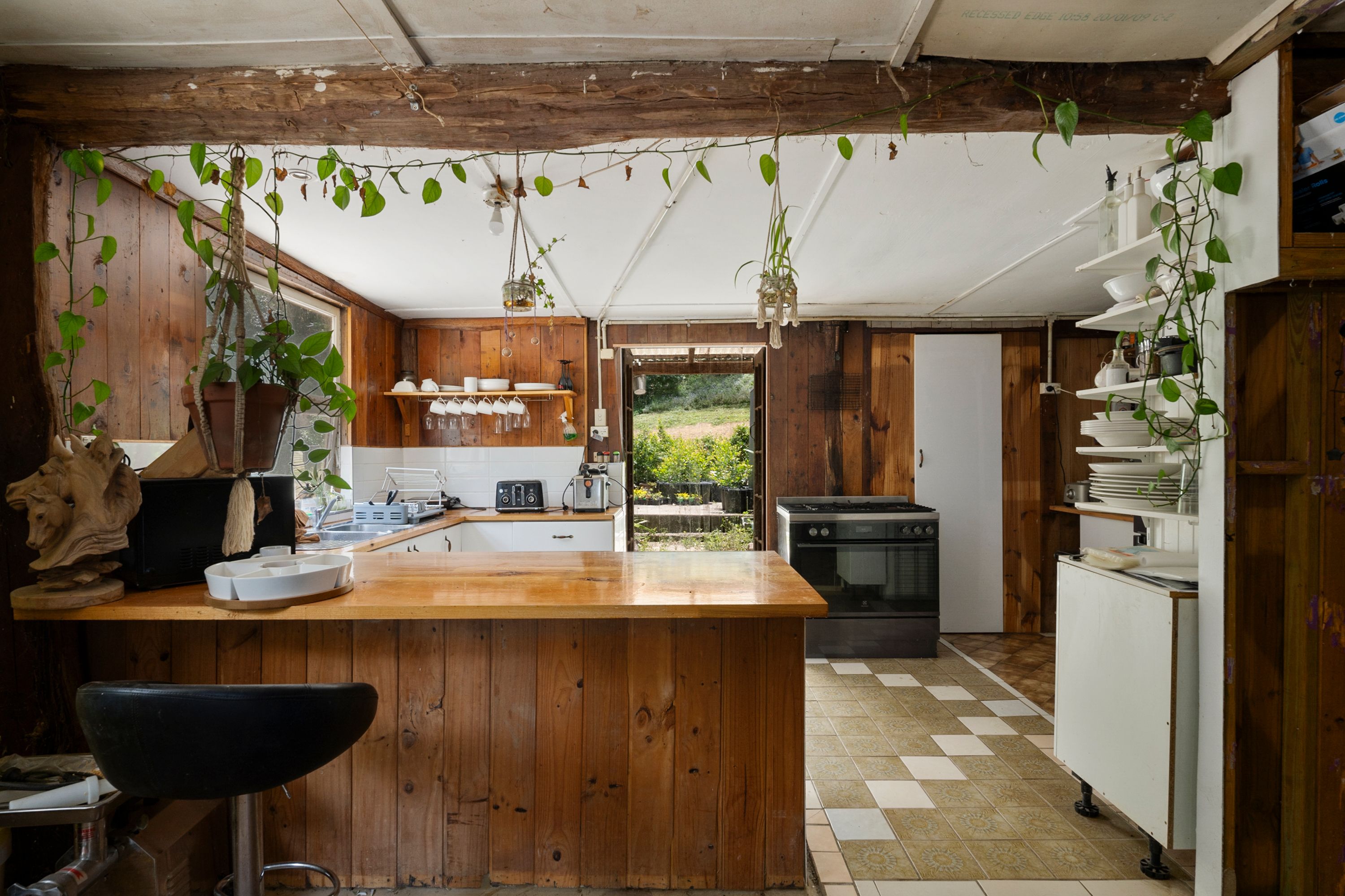 192 Booka Road — photo 8 of 15