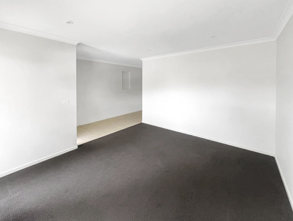 14 Anfield Road, Clyde North, VIC 3978