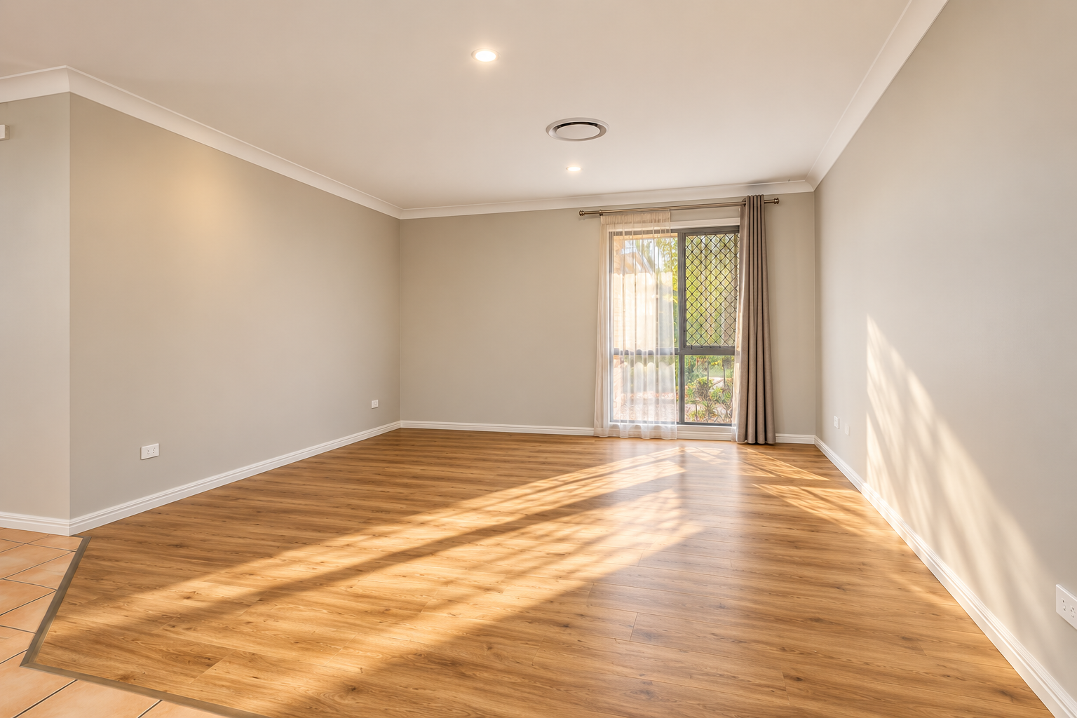 16 Canterbury Close — photo 3 of 17
